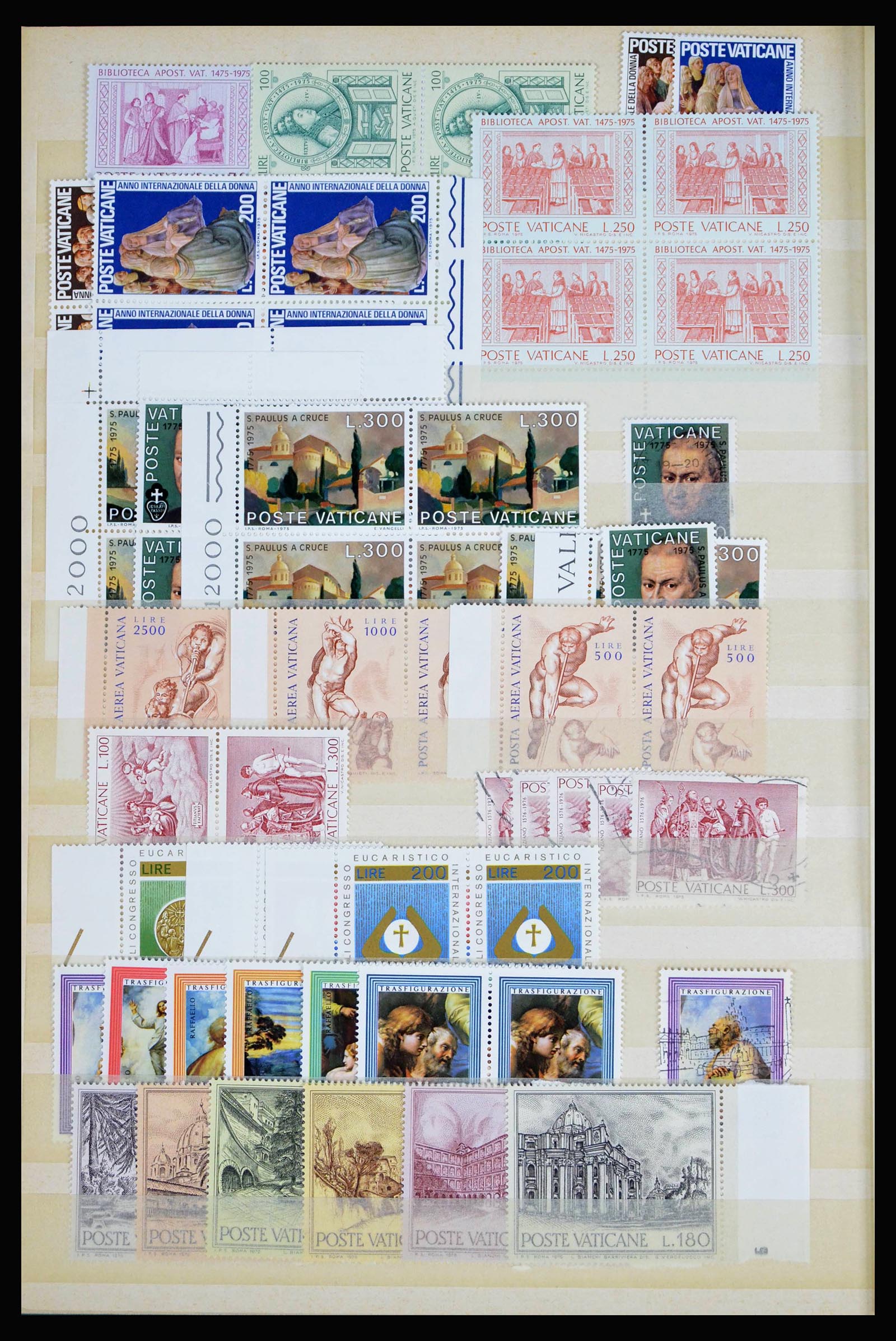 40242 0014 - Postzegelverzameling 40242 Vaticaan/San Marino 1877-2000.
