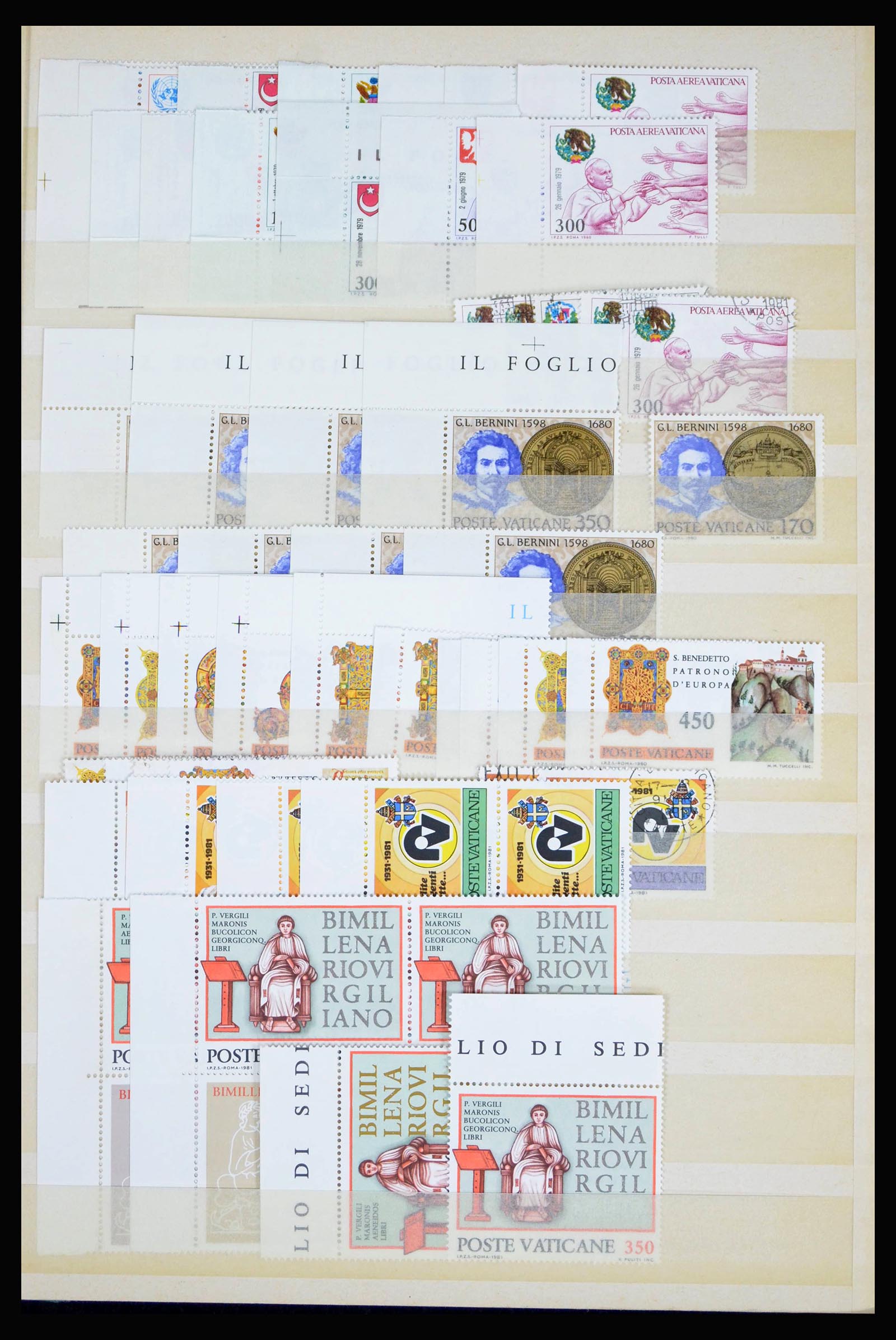 40242 0017 - Postzegelverzameling 40242 Vaticaan/San Marino 1877-2000.