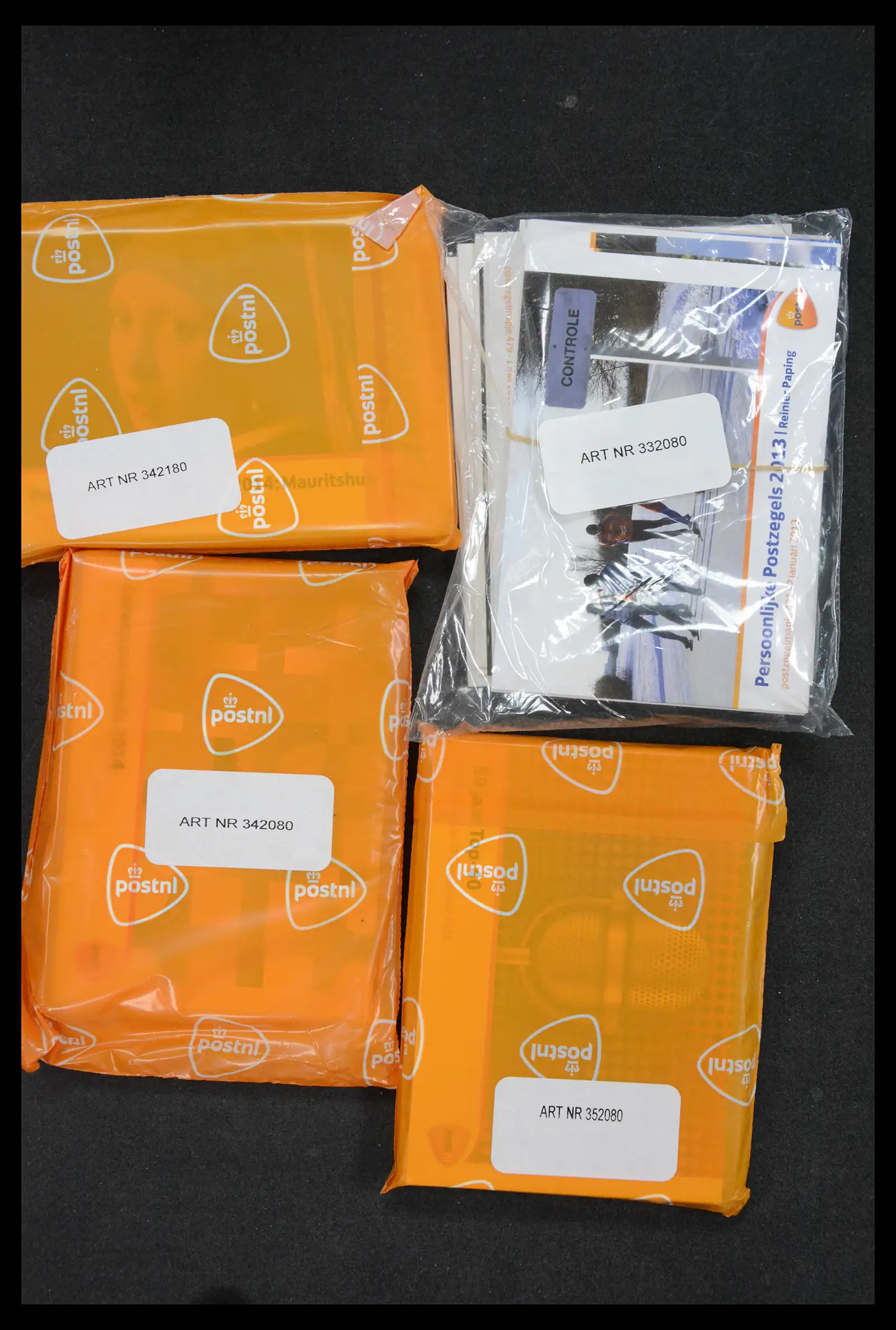 40413 0010 - Stamp collection 40413 Netherlands presentation packs 2002-june 2024 com