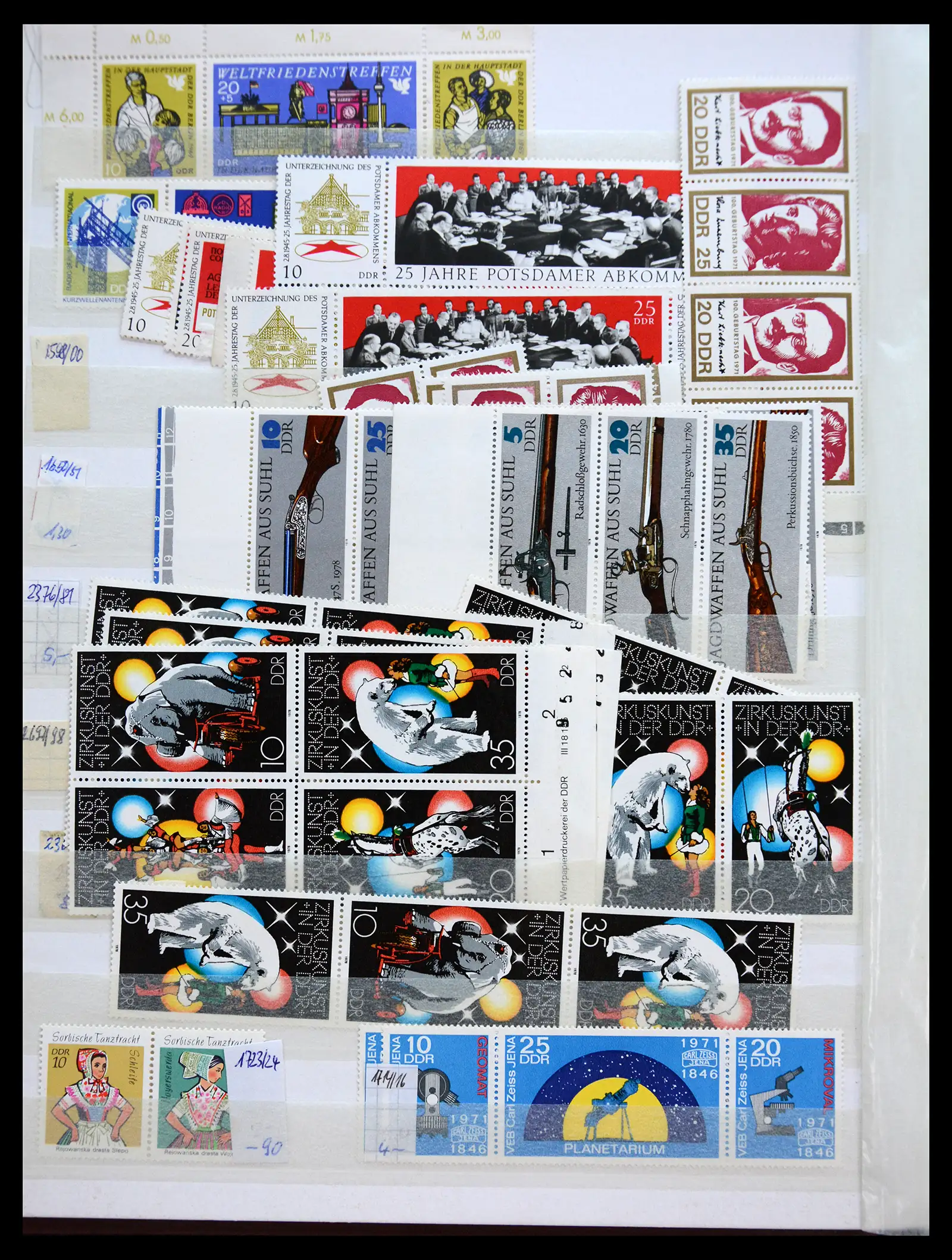 40508 0002 - Postzegelverzameling 40508 DDR combinaties 1960-1990.