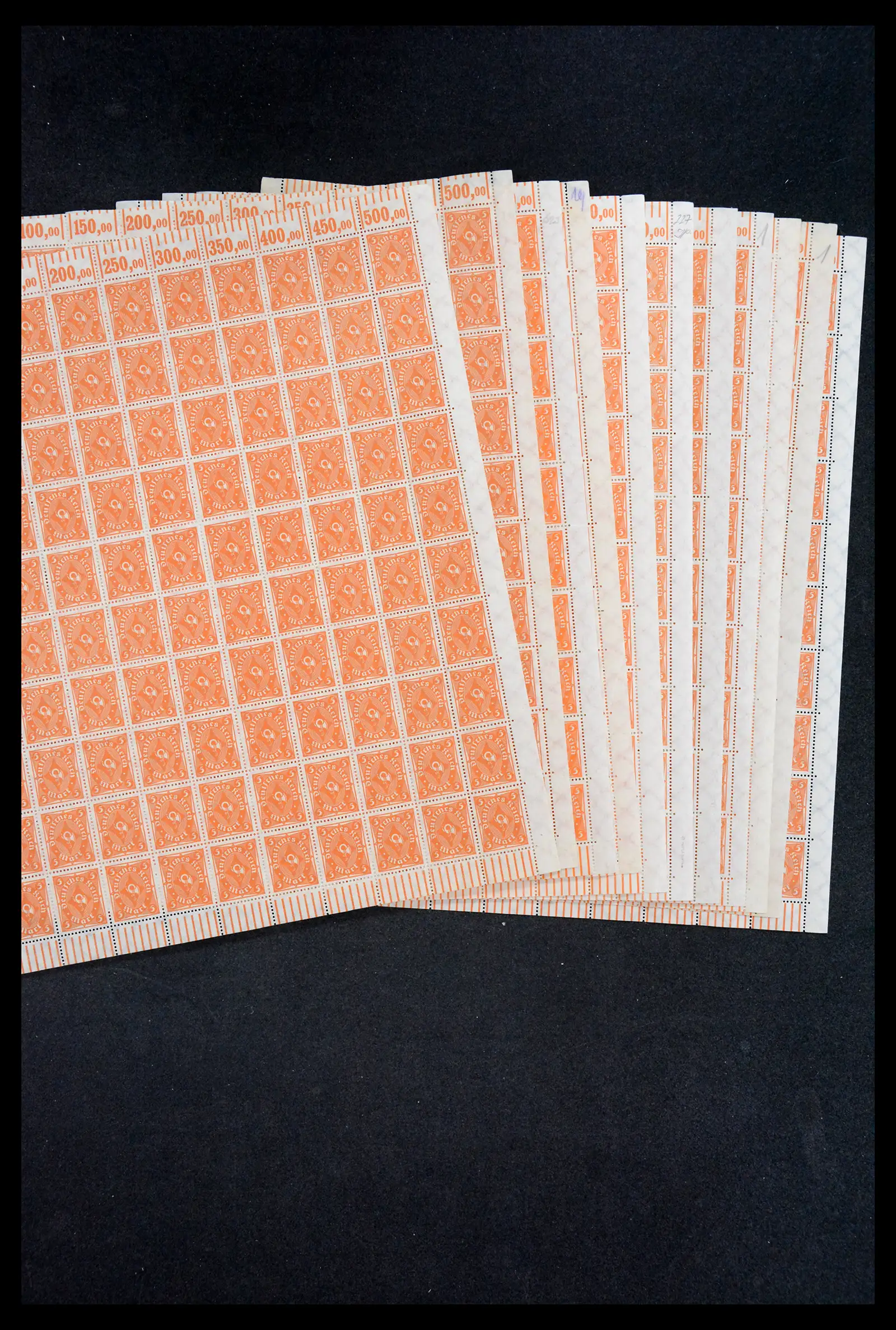 40560 0010 - Stamp collection 40560 German Reich complete inflasheets.