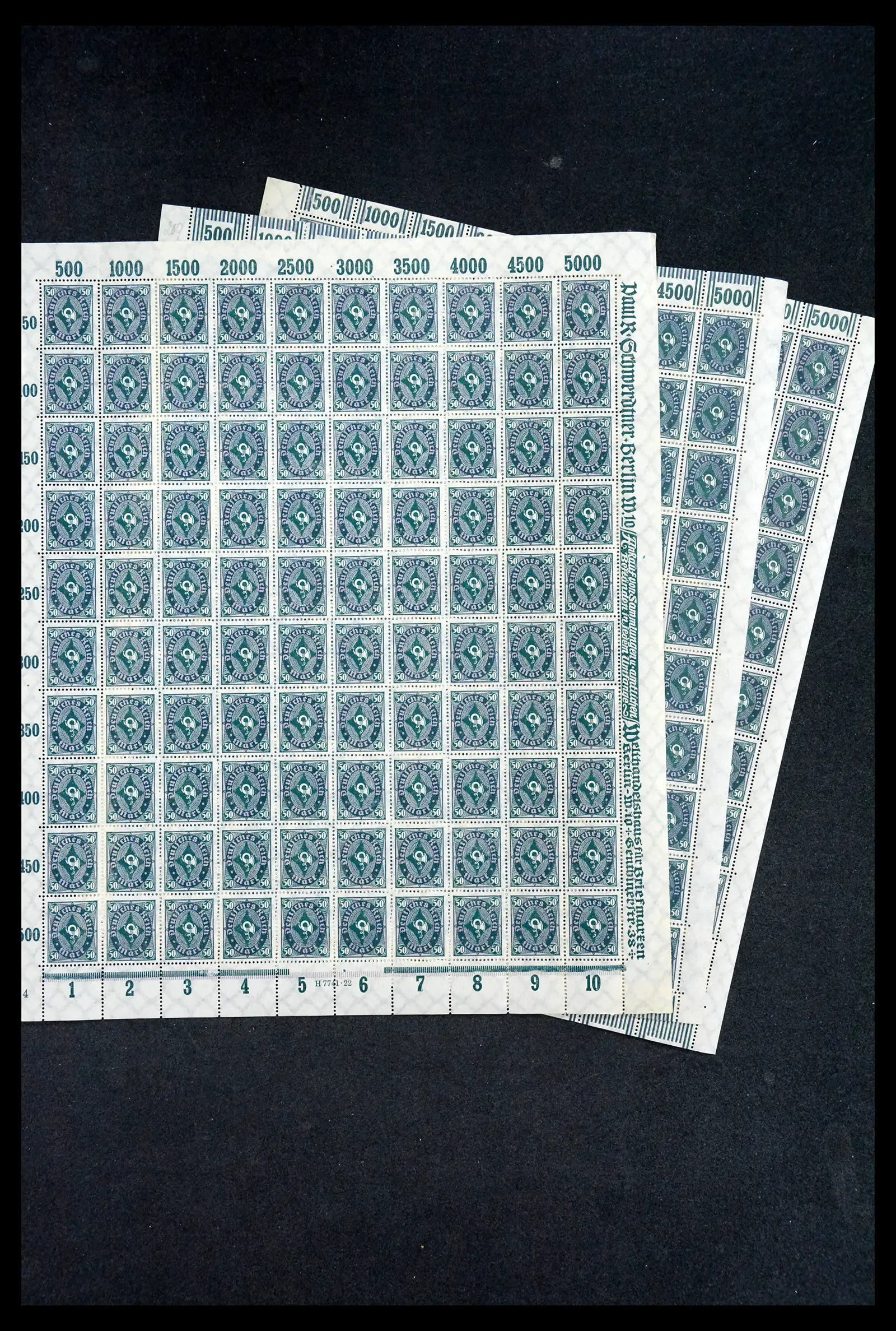 40560 0014 - Stamp collection 40560 German Reich complete inflasheets.