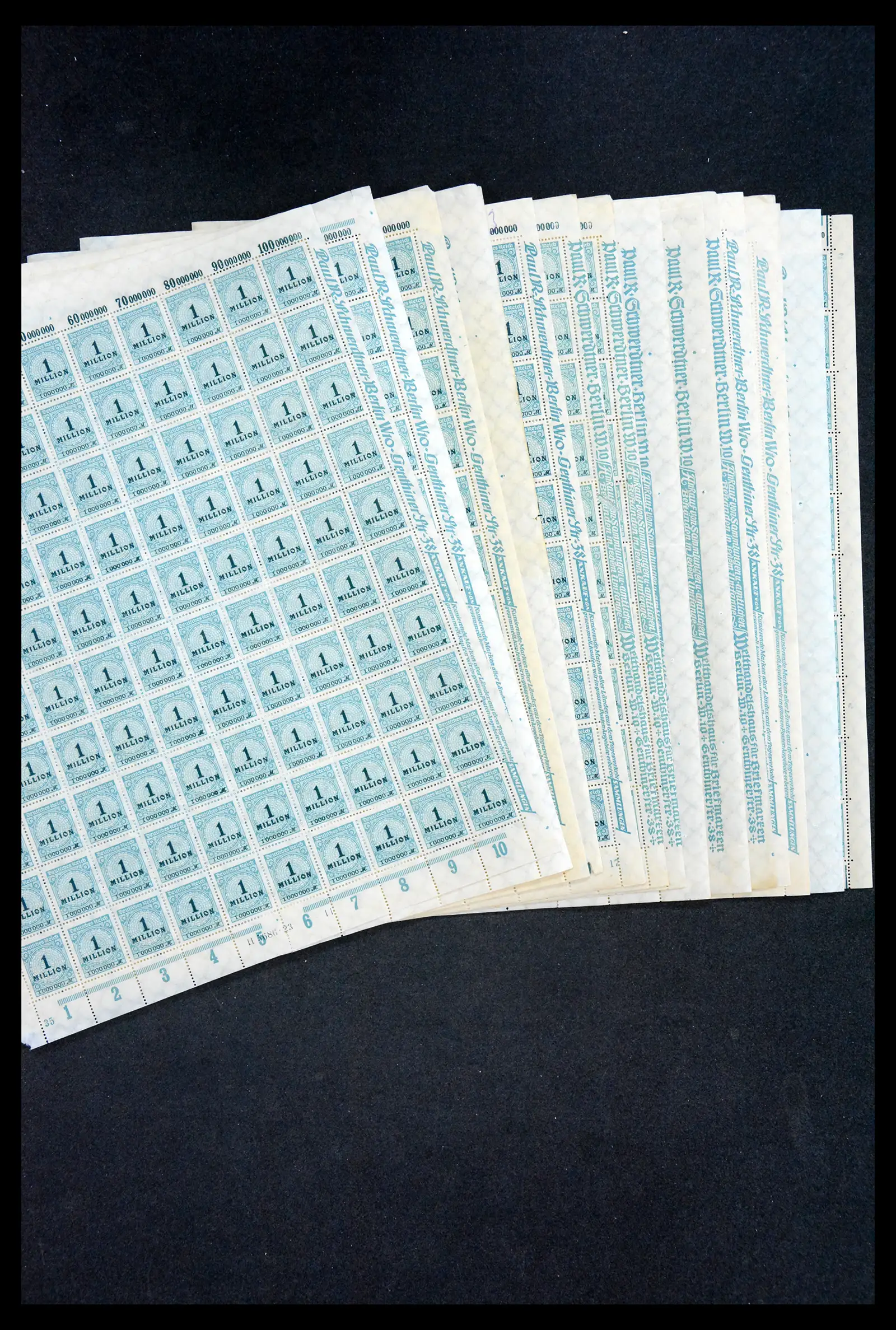 40560 0079 - Postzegelverzameling 40560 Duitse Rijk complete inflavellen.
