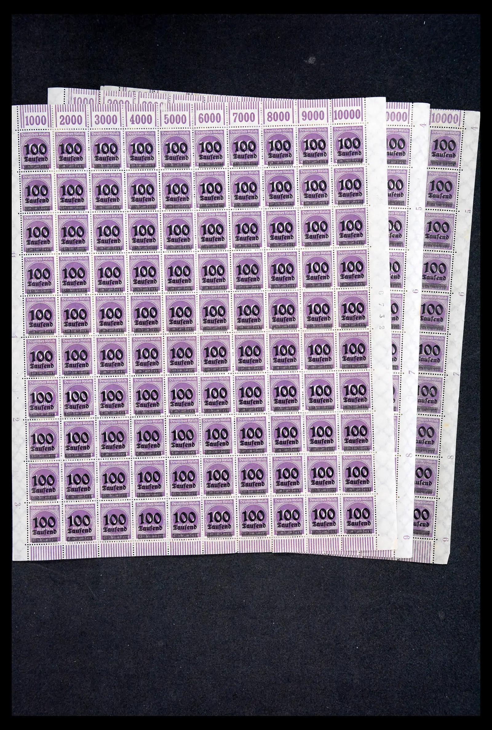 40560 0089 - Postzegelverzameling 40560 Duitse Rijk complete inflavellen.