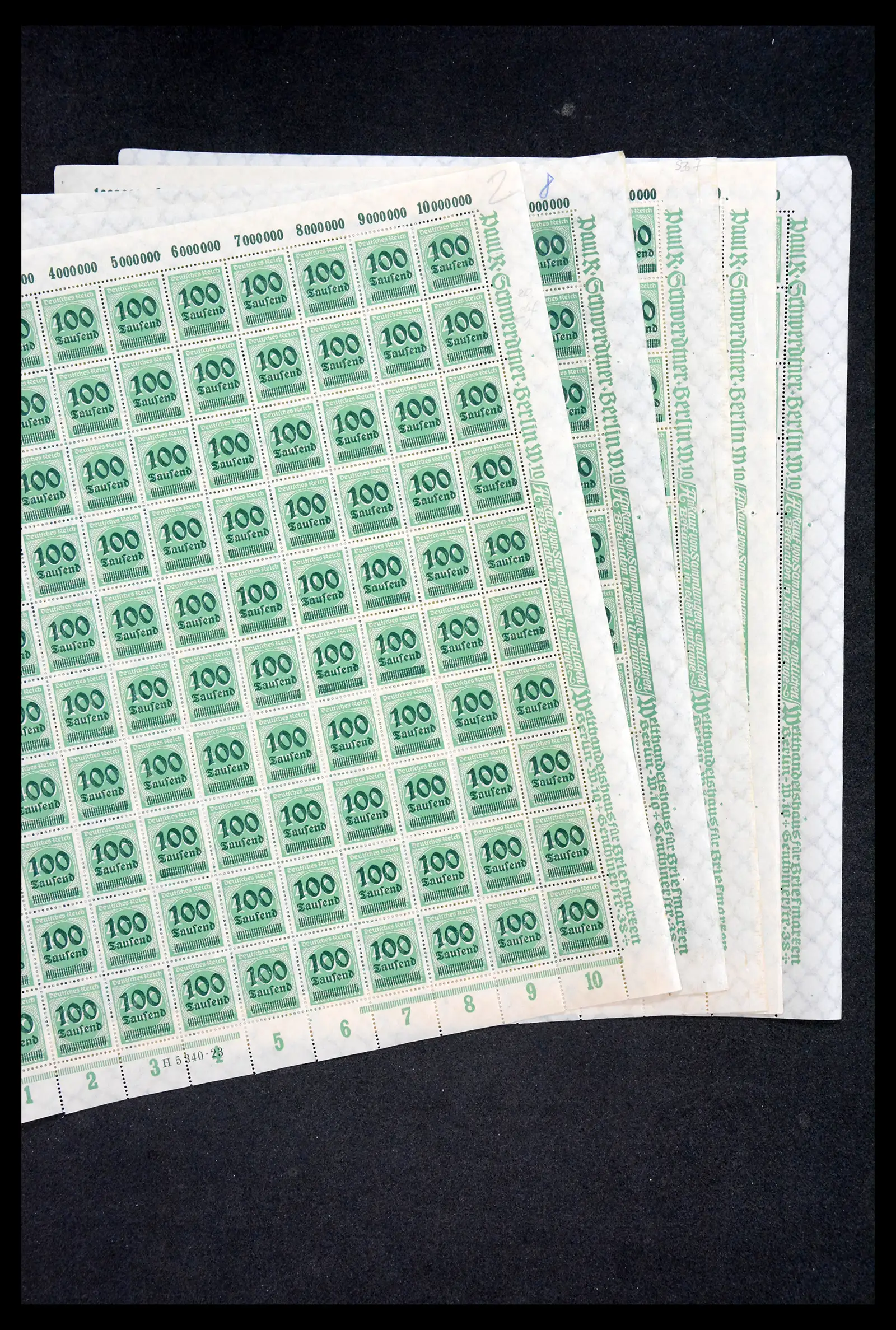40560 0090 - Postzegelverzameling 40560 Duitse Rijk complete inflavellen.