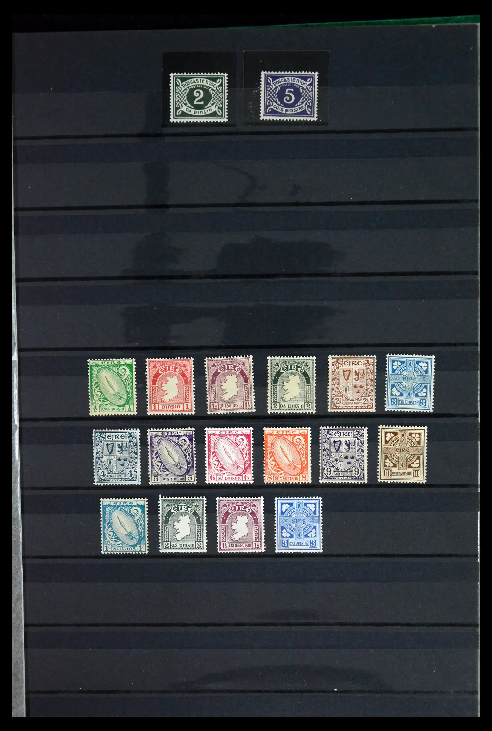 40593 0005 - Postzegelverzameling 40593 Ierland 1922-1990.
