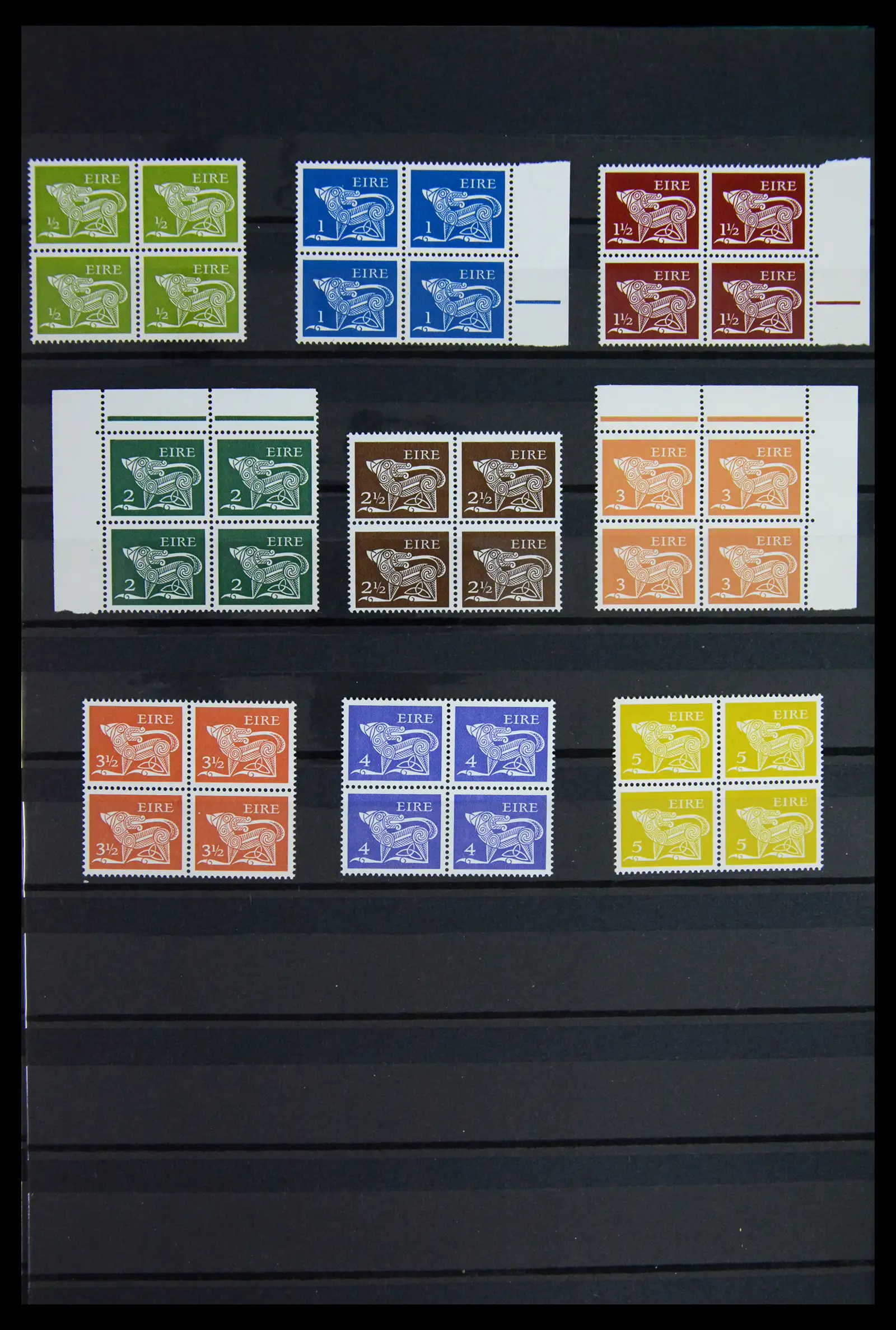 40593 0013 - Postzegelverzameling 40593 Ierland 1922-1990.
