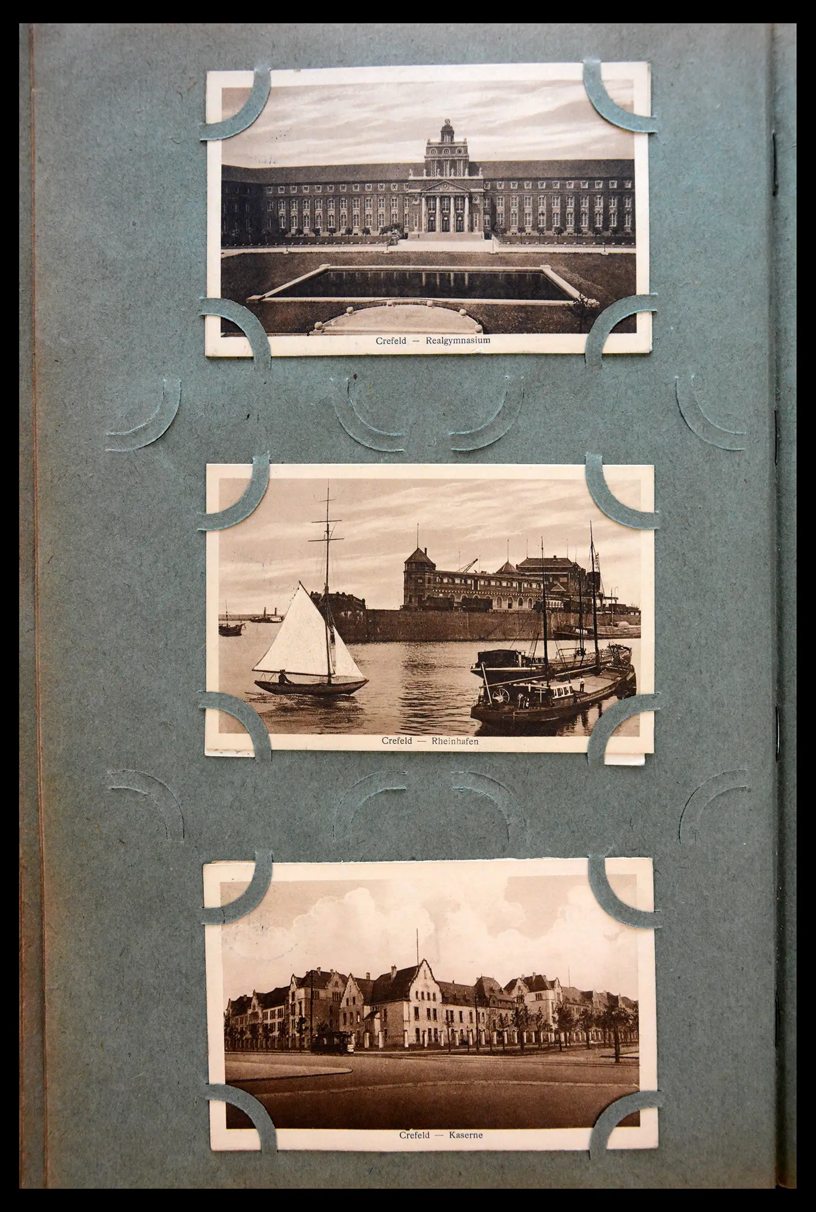 40897 0053 - Stamp collection 40897 Europe picture postcards 1900-1930.