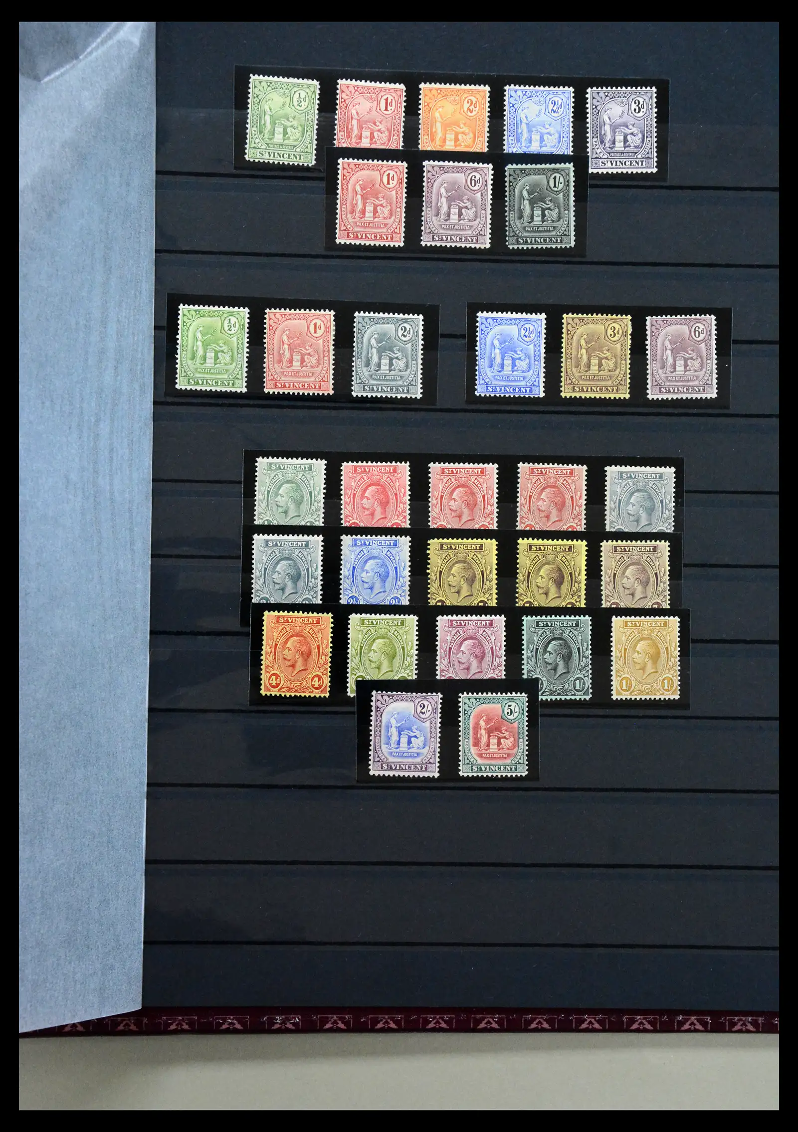 41154 0050 - Postzegelverzameling 41154 Engelse koloniën 1860-1952.