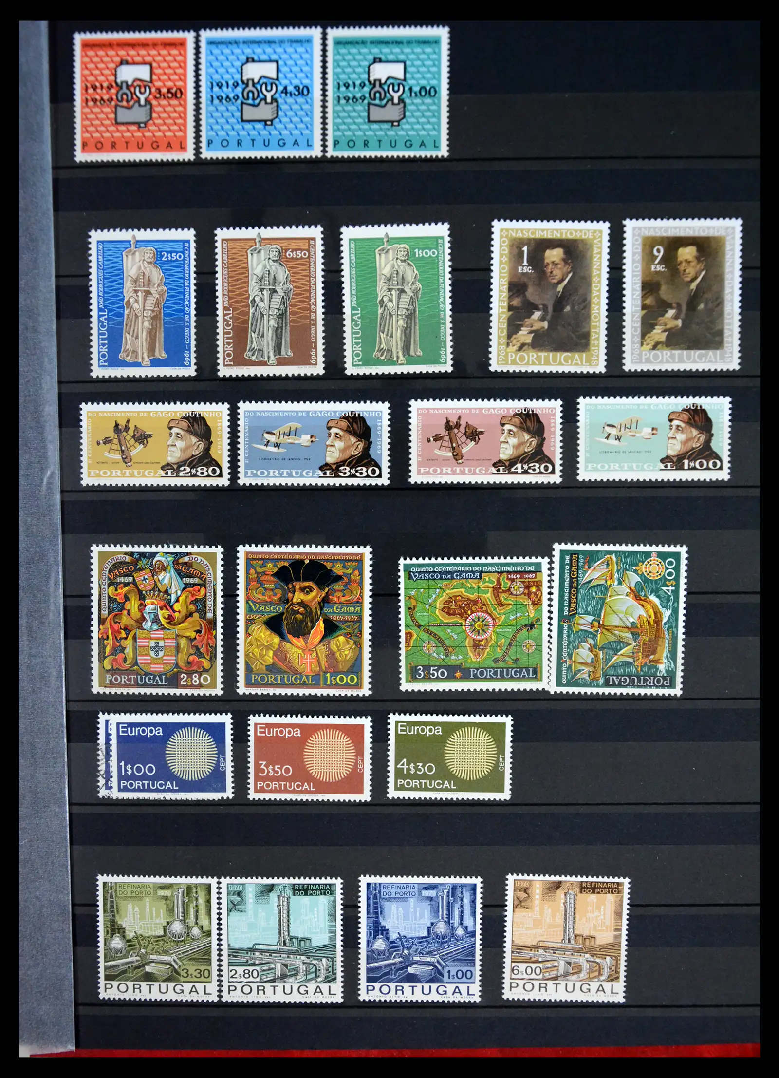 41169 0020 - Stamp collection 41169 Portugal 1945-2006.