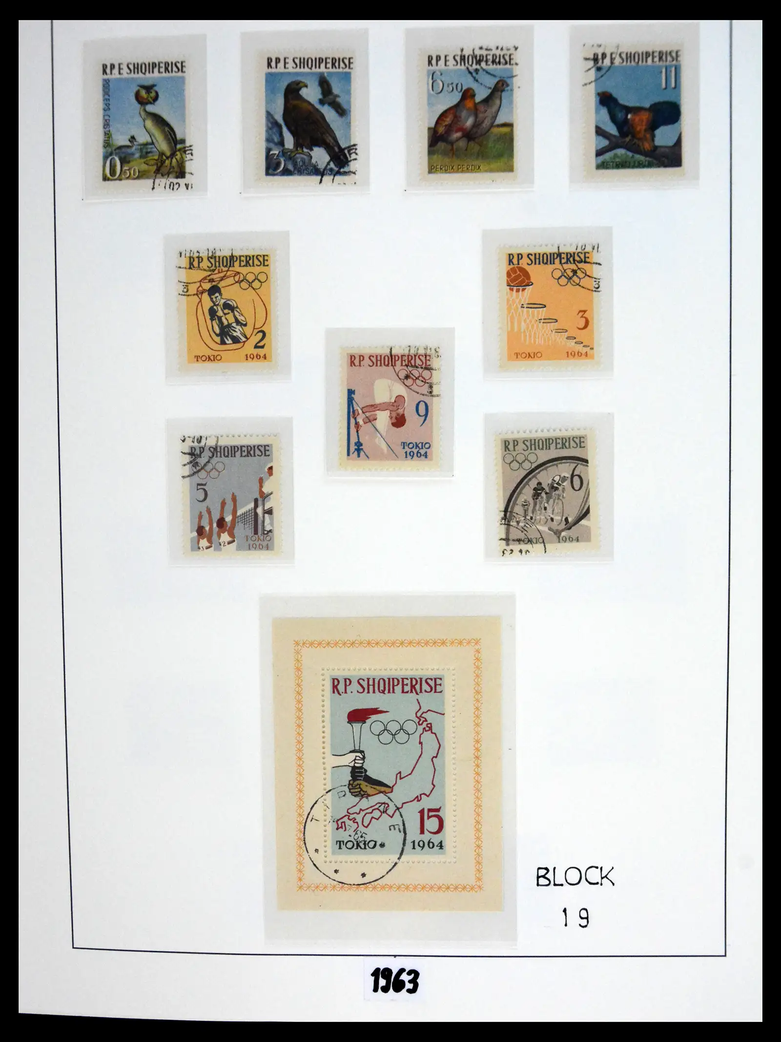 41222 0045 - Stamp collection 41222 Albania used 1913-1980.