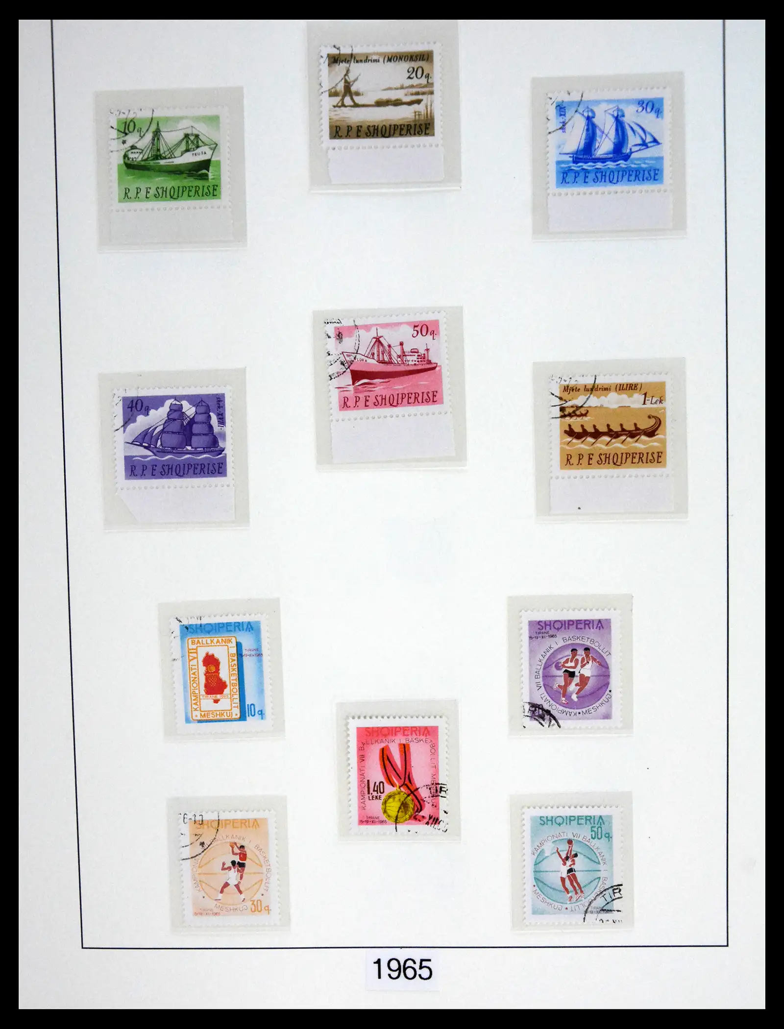 41222 0064 - Stamp collection 41222 Albania used 1913-1980.