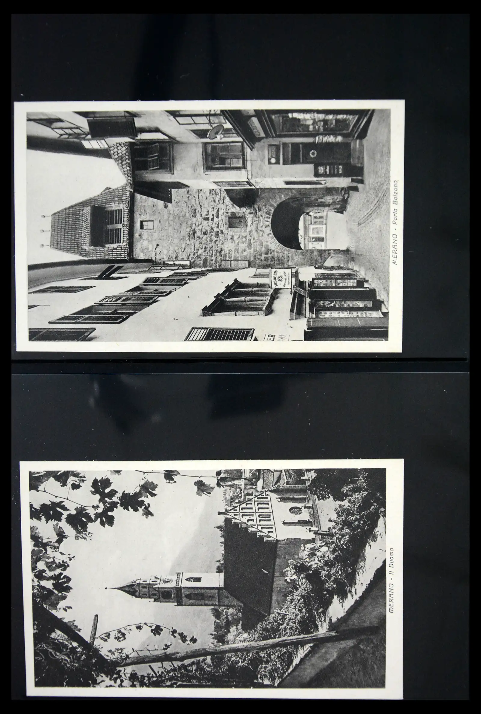 41256 0050 - Stamp collection 41256 Italy postcard collection 1900-1945.