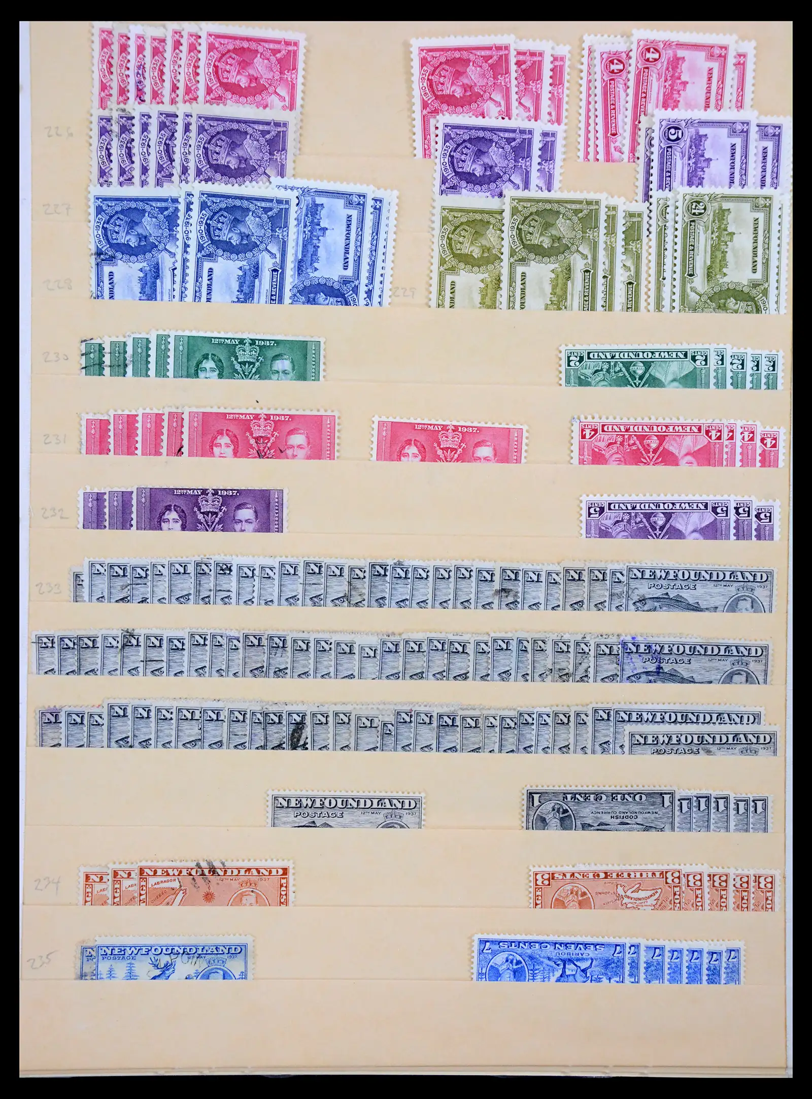 41347 0013 - Stamp collection 41347 Newfoundland 1860-1947.
