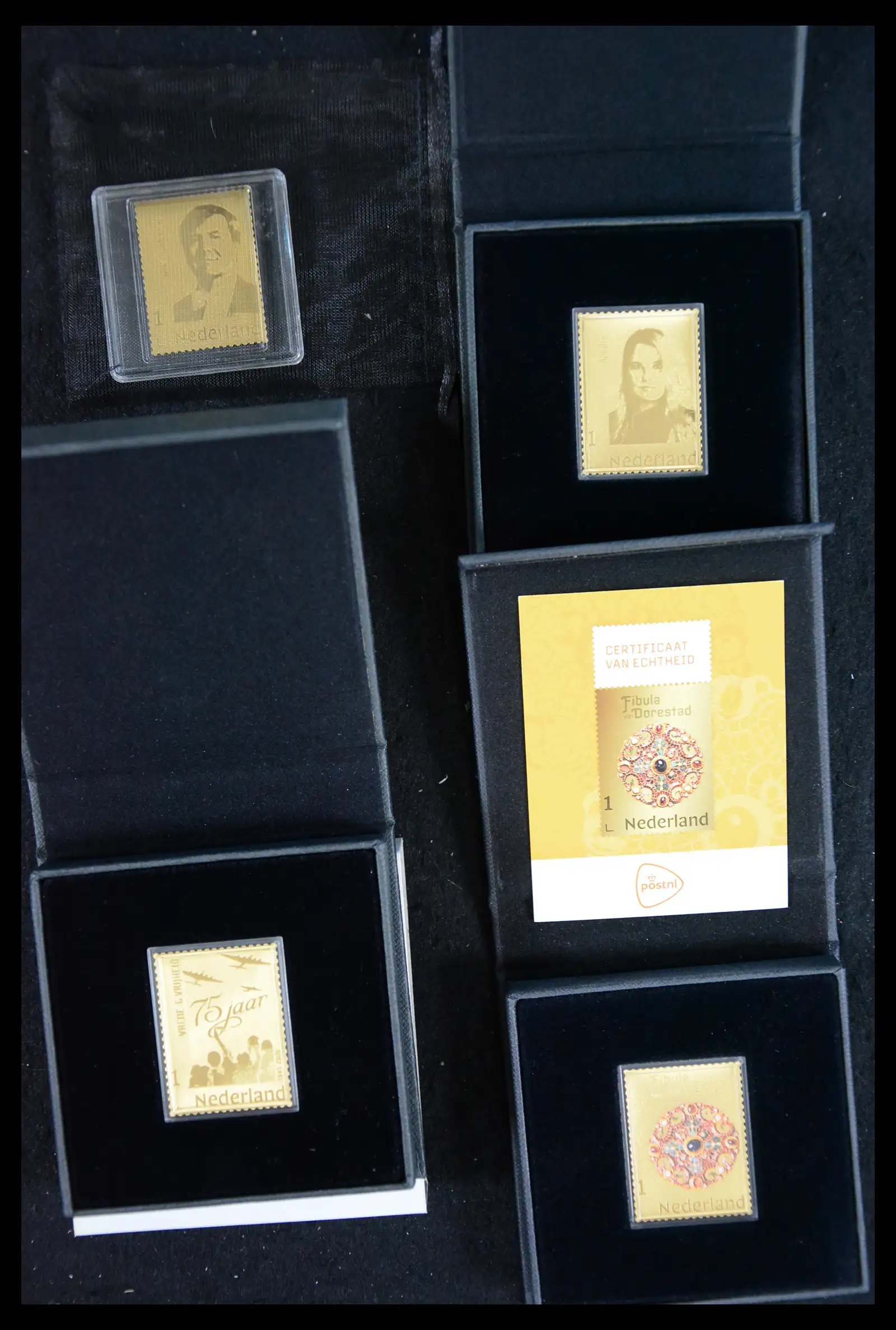 41400 0001 - Stamp collection 41400 Netherlands golden and silver stamps till 2025!!!