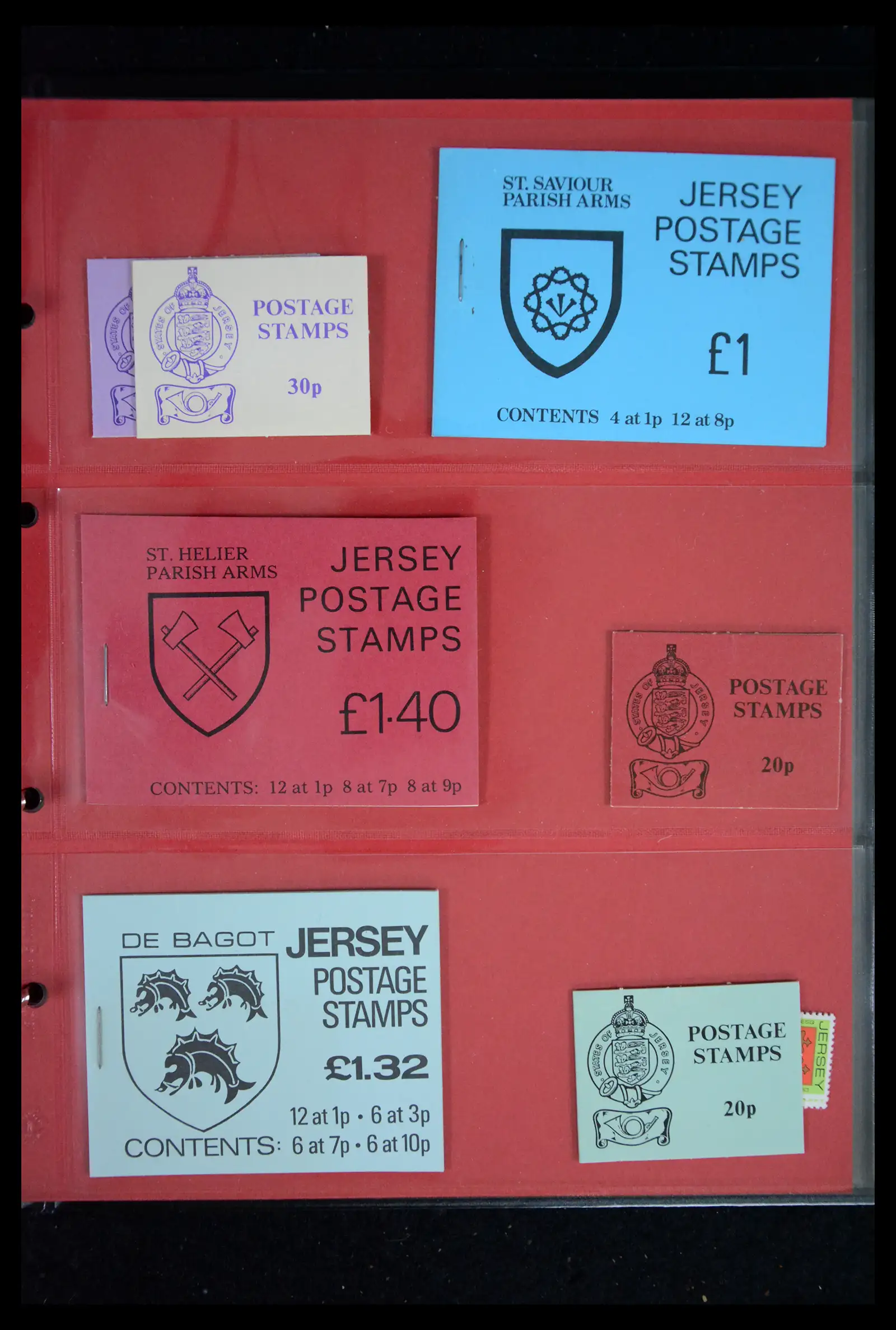 41607 0032 - Postzegelverzameling 41607 Kanaaleilanden postzegelboekjes vanaf 1969.