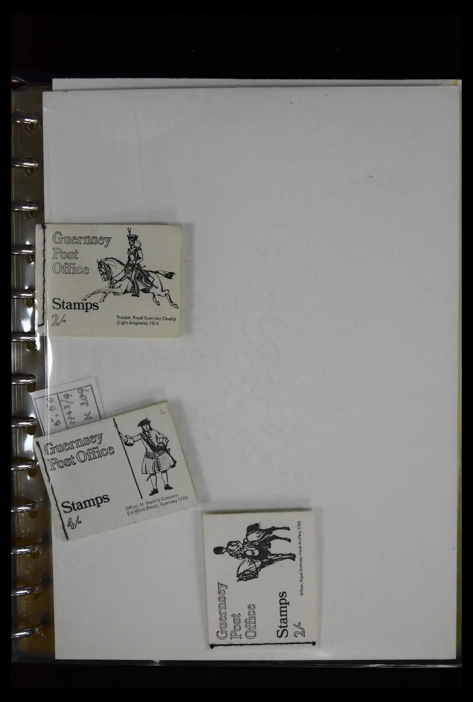 41607 0049 - Postzegelverzameling 41607 Kanaaleilanden postzegelboekjes vanaf 1969.