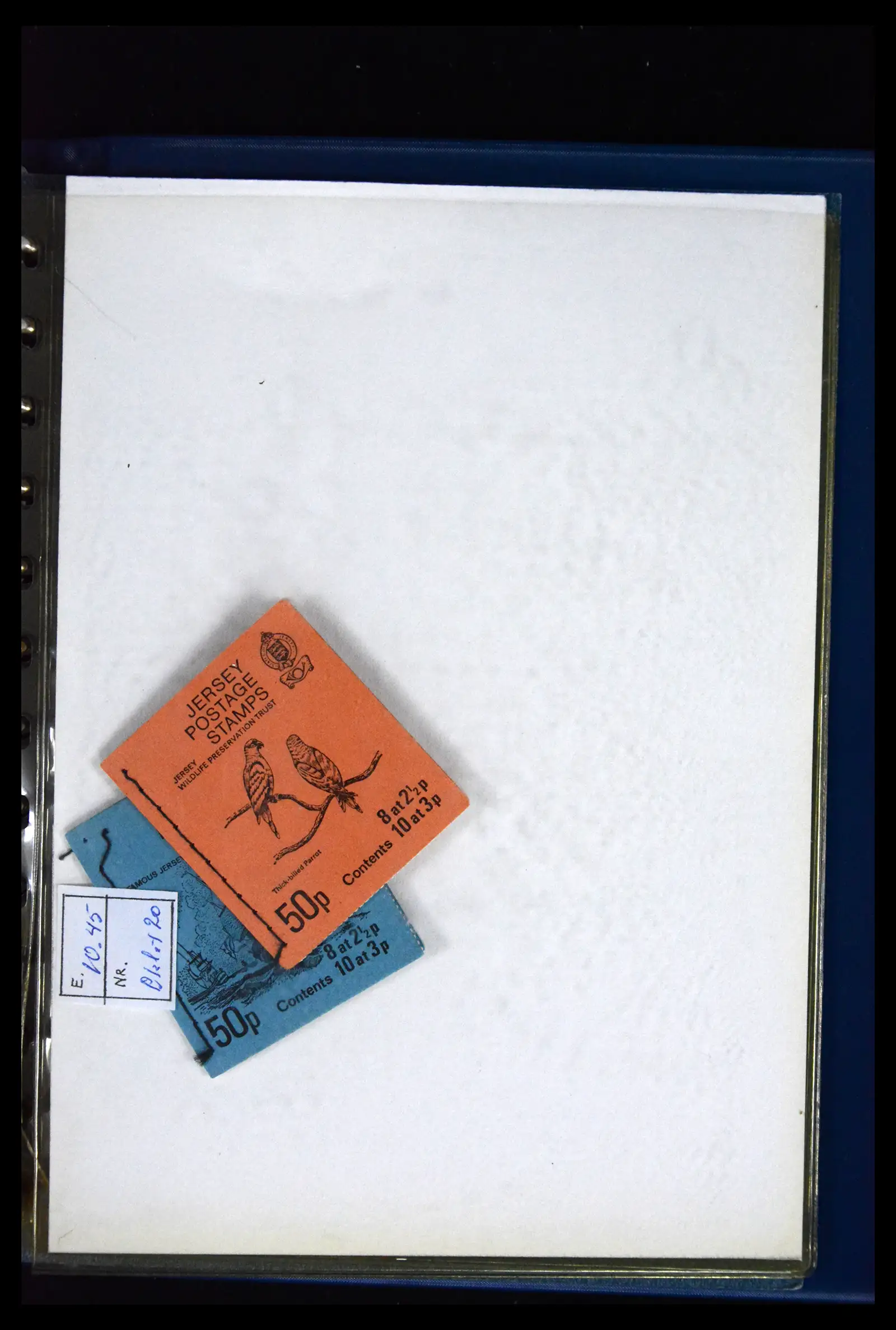 41607 0093 - Postzegelverzameling 41607 Kanaaleilanden postzegelboekjes vanaf 1969.