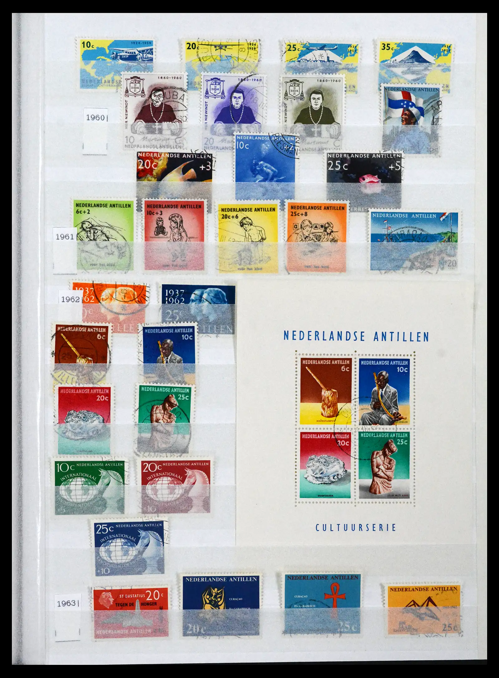 41620 0019 - Postzegelverzameling 41620 Overzee 1864-1986.