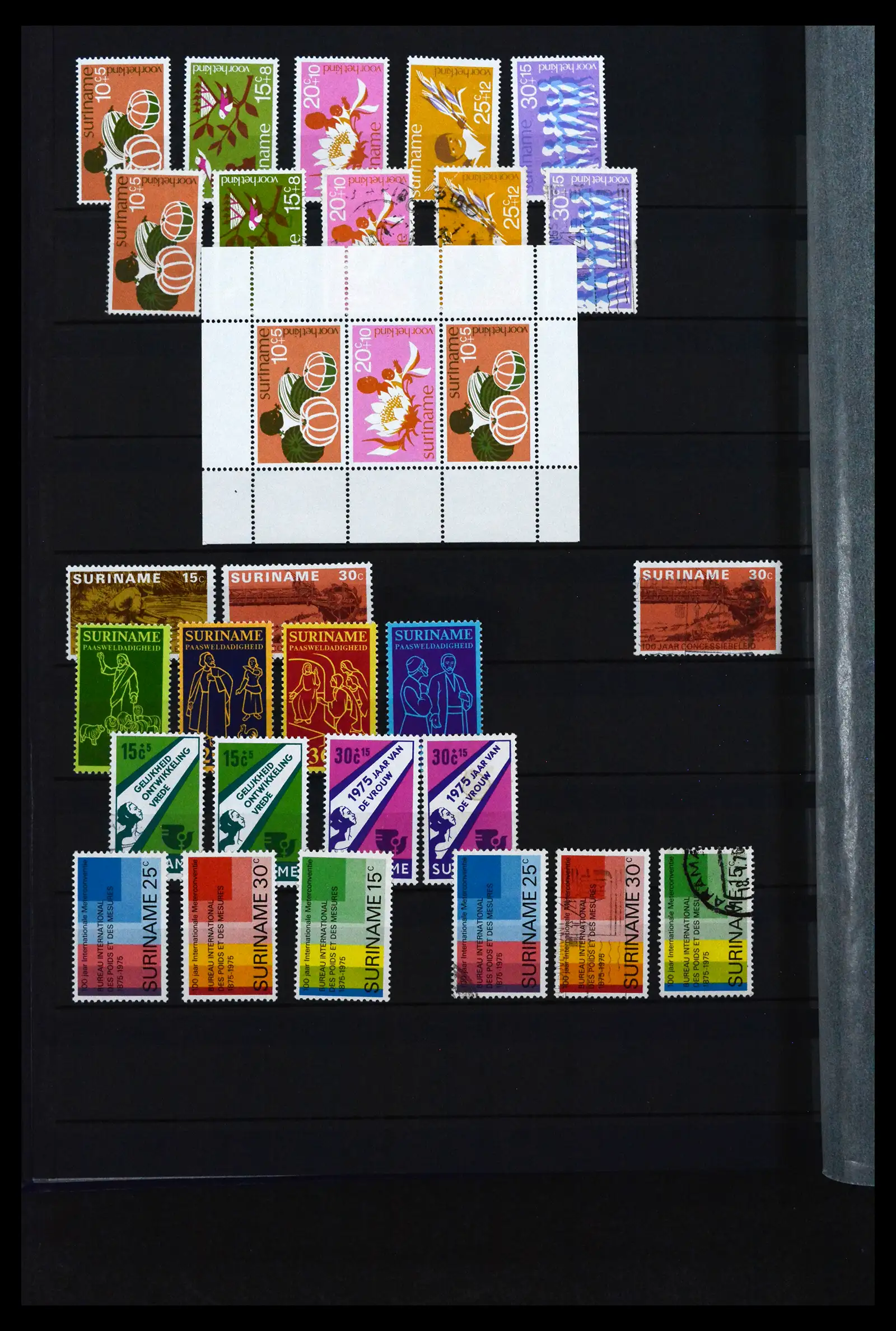 41628 0054 - Postzegelverzameling 41628 Overzee 1864-1975.