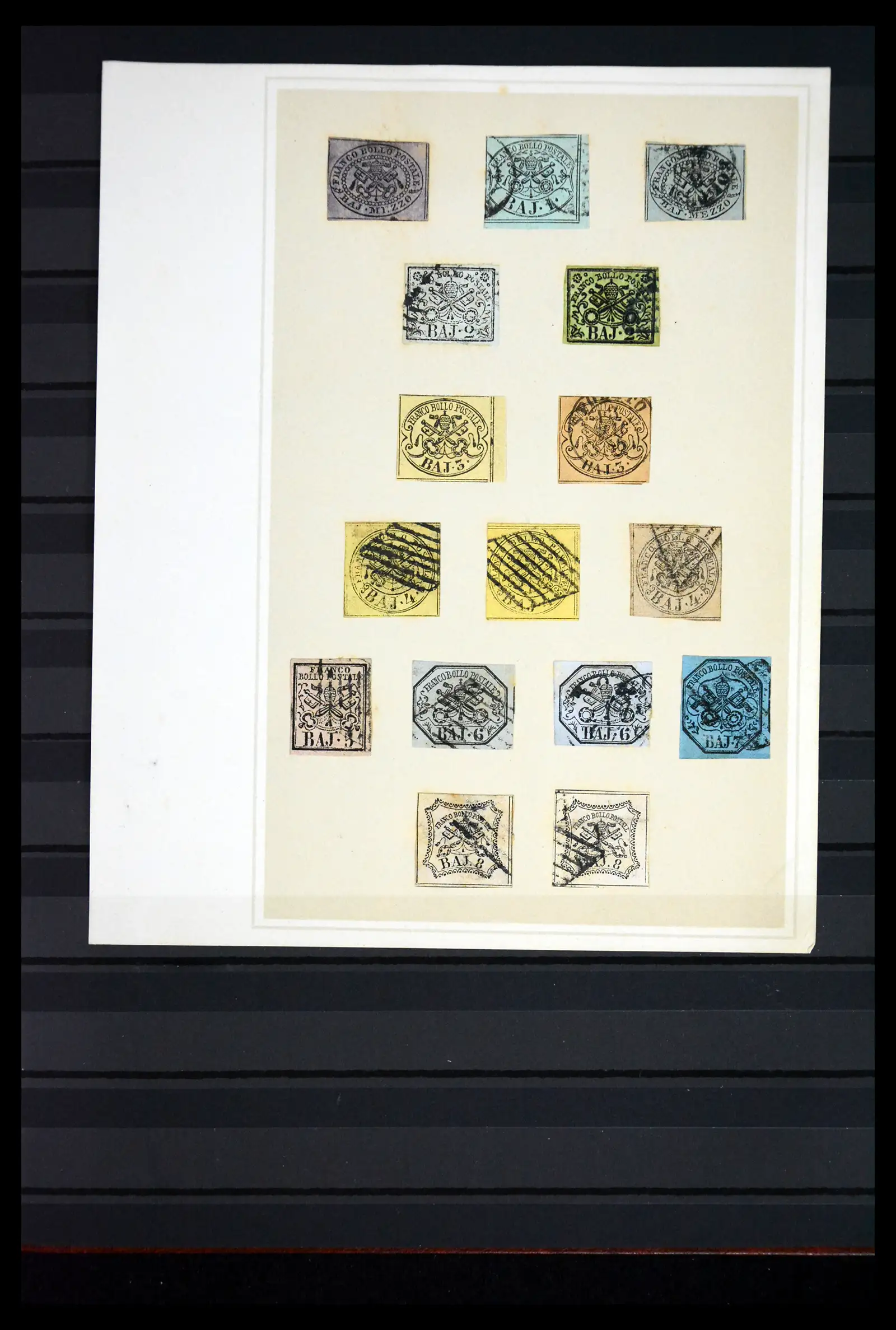 41661 0010 - Postzegelverzameling 41661 Italiaanse staten 1850-1970.