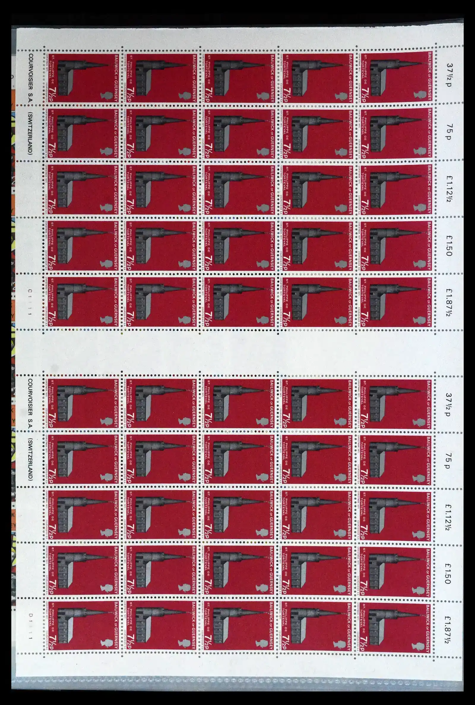 41669 0012 - Postzegelverzameling 41669 Guernsey complete vellen 1969-1975.