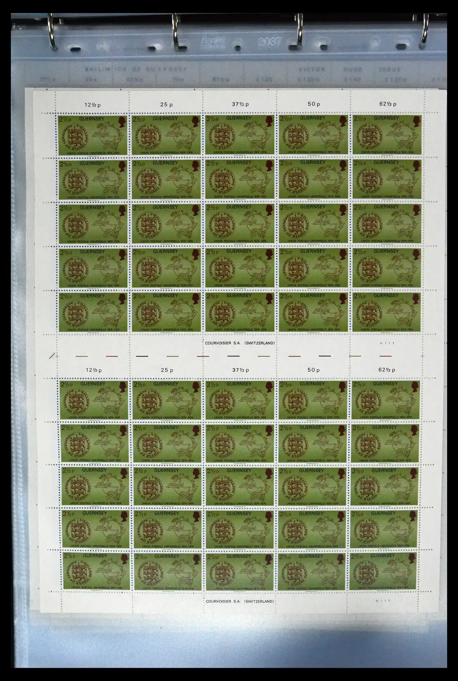 41669 0027 - Postzegelverzameling 41669 Guernsey complete vellen 1969-1975.