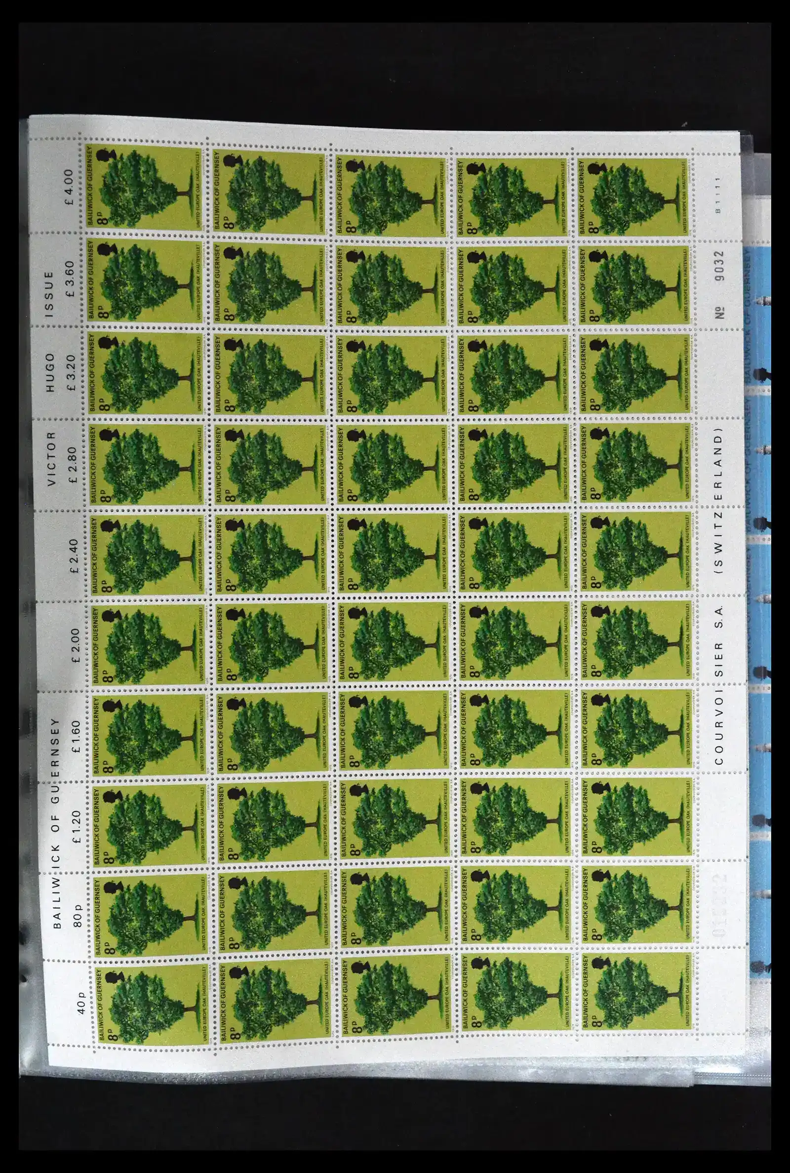41669 0035 - Postzegelverzameling 41669 Guernsey complete vellen 1969-1975.