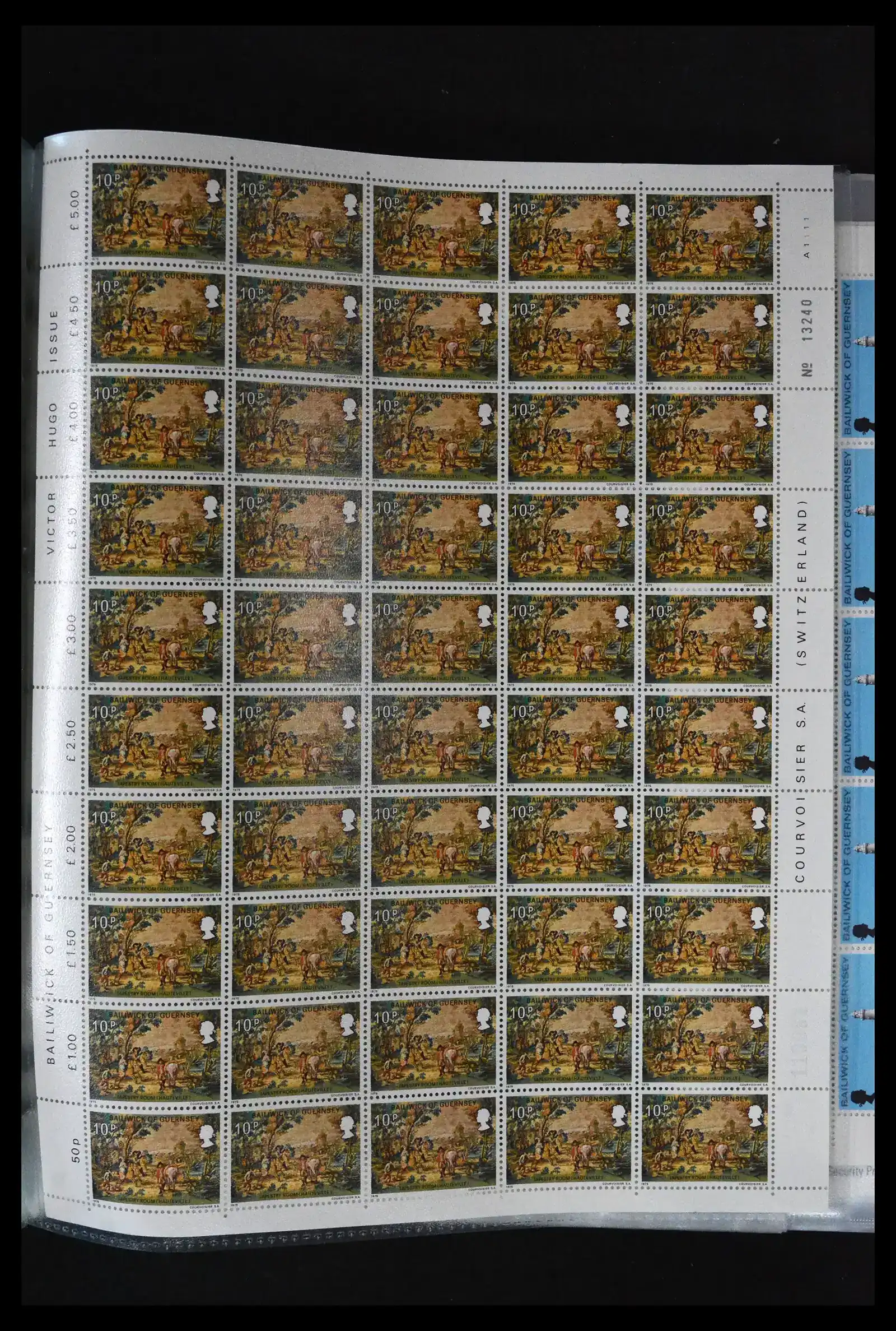41669 0036 - Postzegelverzameling 41669 Guernsey complete vellen 1969-1975.