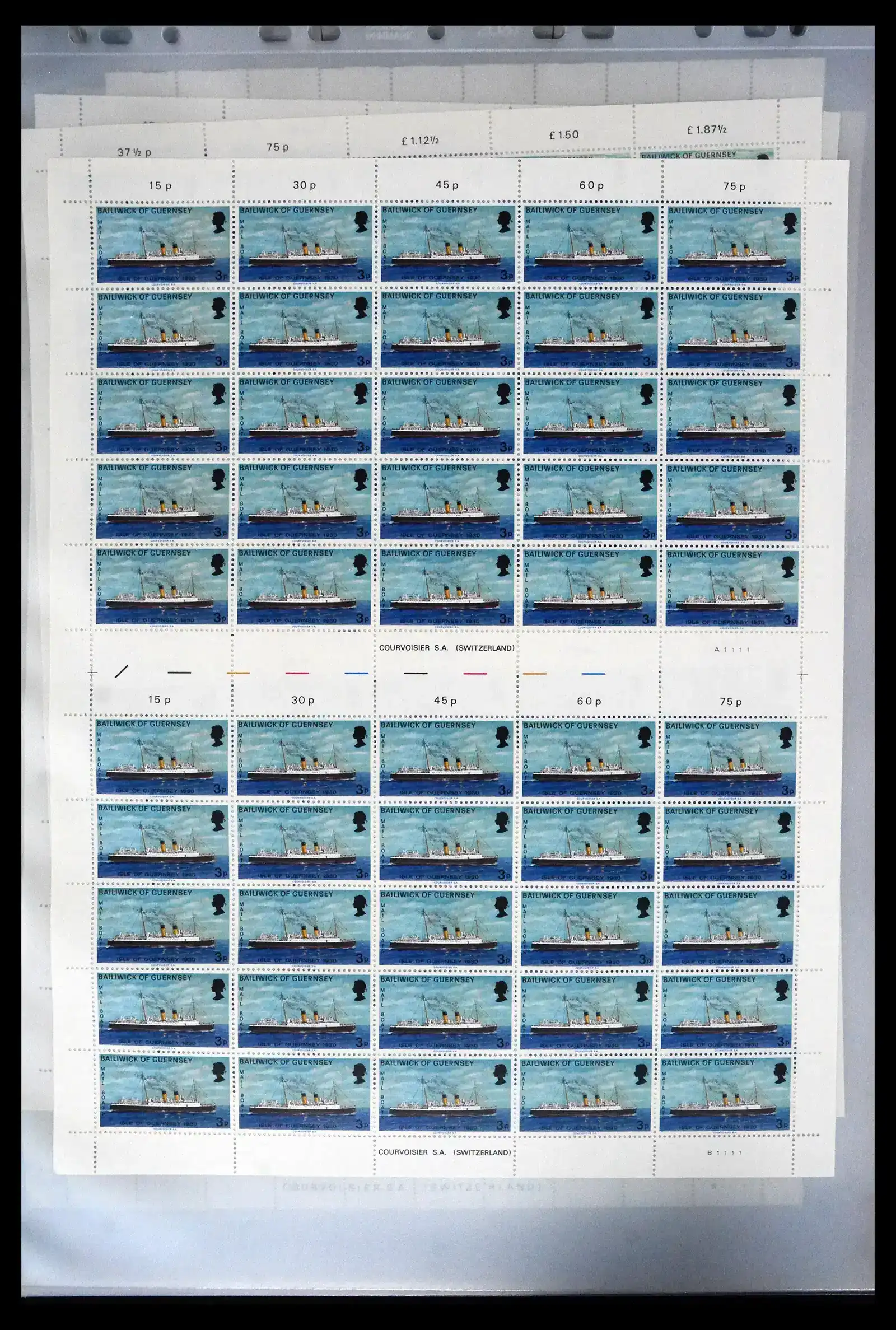 41669 0050 - Postzegelverzameling 41669 Guernsey complete vellen 1969-1975.
