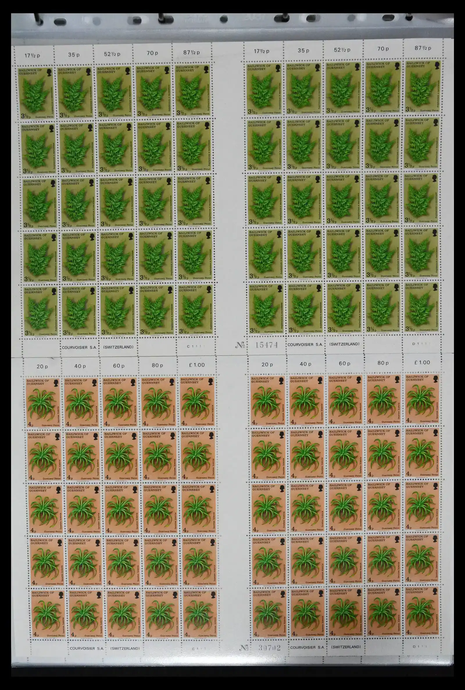 41669 0072 - Postzegelverzameling 41669 Guernsey complete vellen 1969-1975.