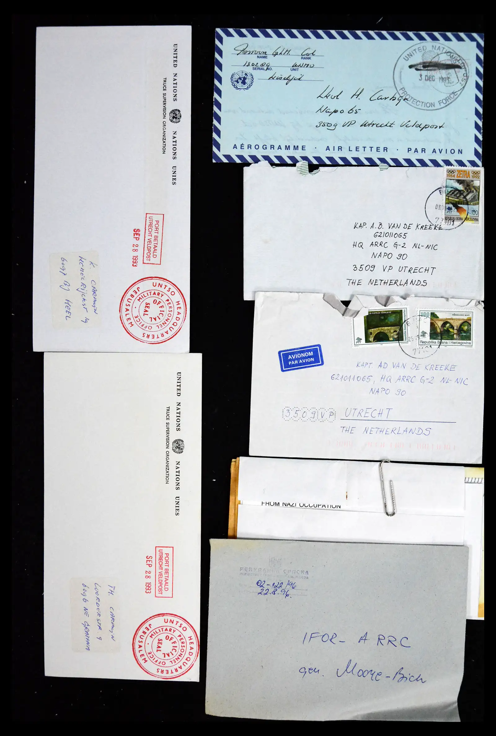 41682 0041 - Postzegelverzameling 41682 Nederland brieven VN vredesmissies 1979-1999.