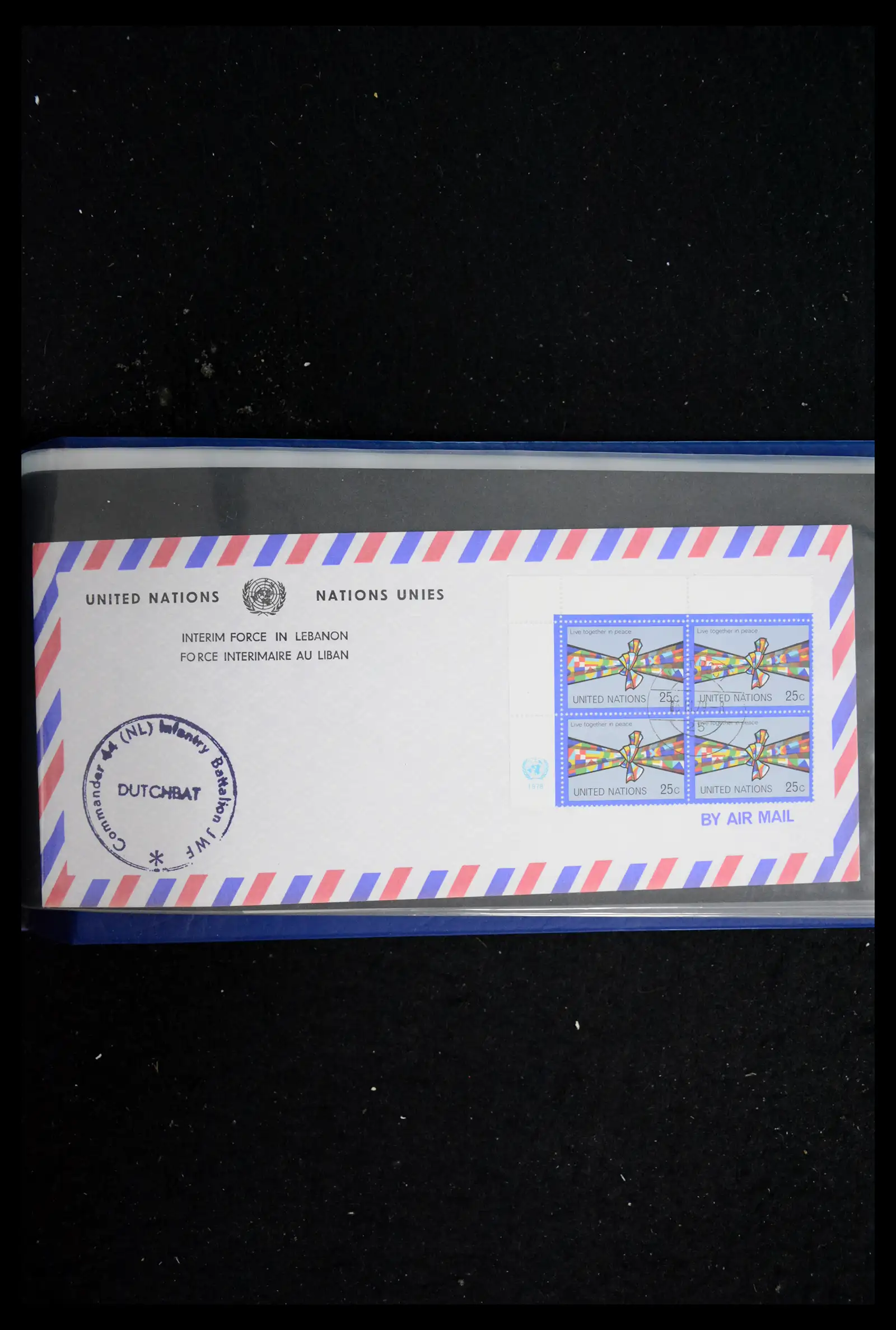 41682 0100 - Postzegelverzameling 41682 Nederland brieven VN vredesmissies 1979-1999.