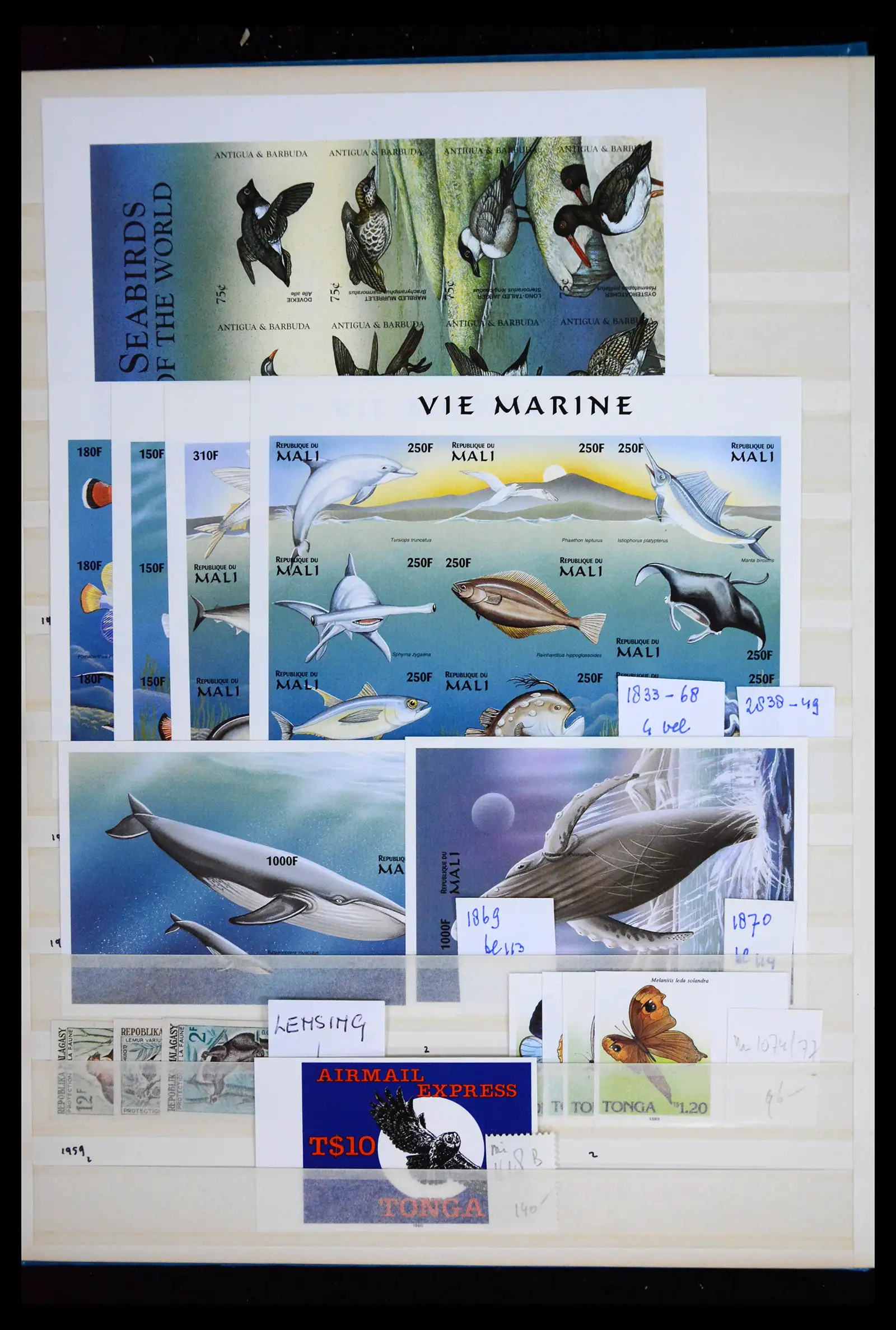 41691 0004 - Stamp collection 41691 Thematic animals imperforated 1950-2000.