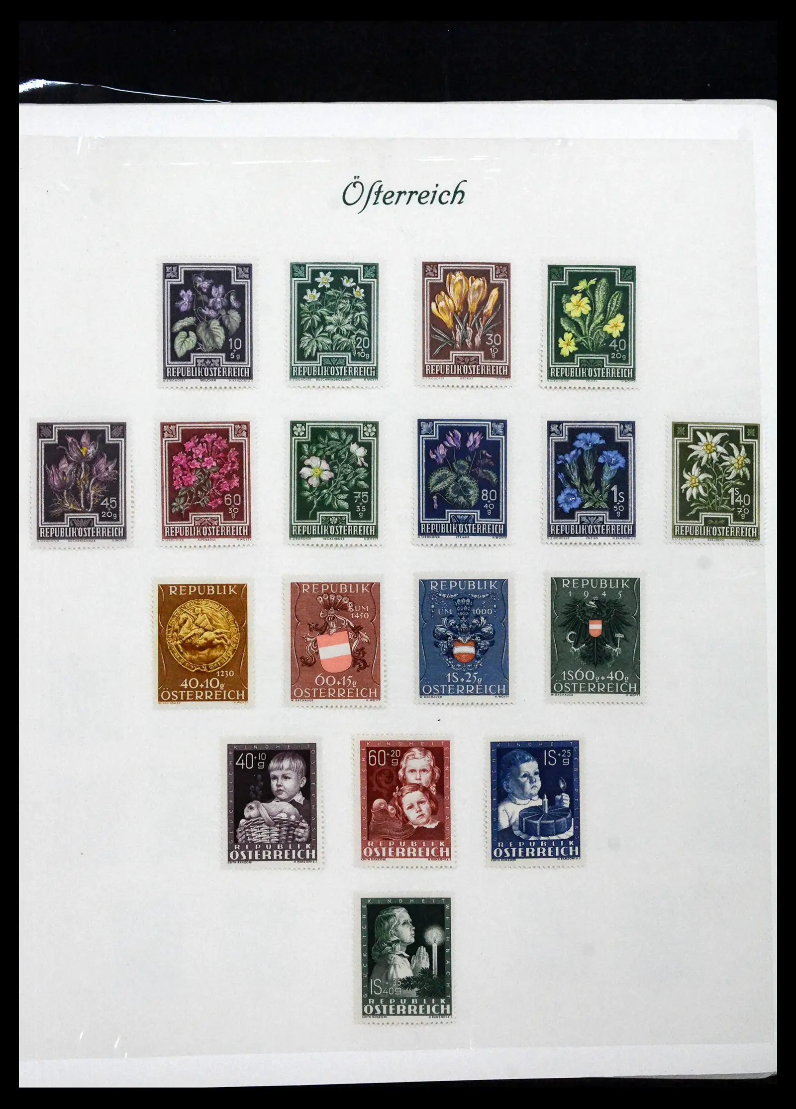 41705 0060 - Stamp collection 41705 Austria and territories complete 1850-1957.