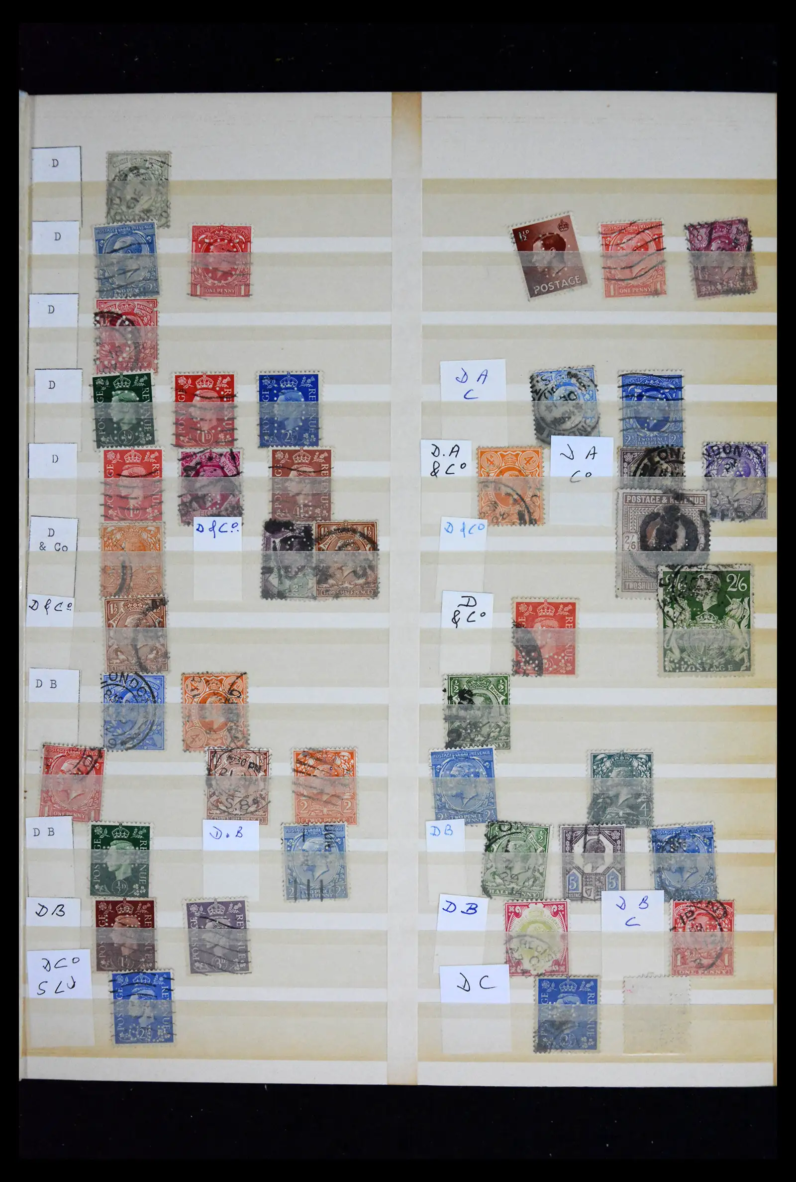 41721 0014 - Stamp collection 41721 Great Britain perfins 1900-1970.