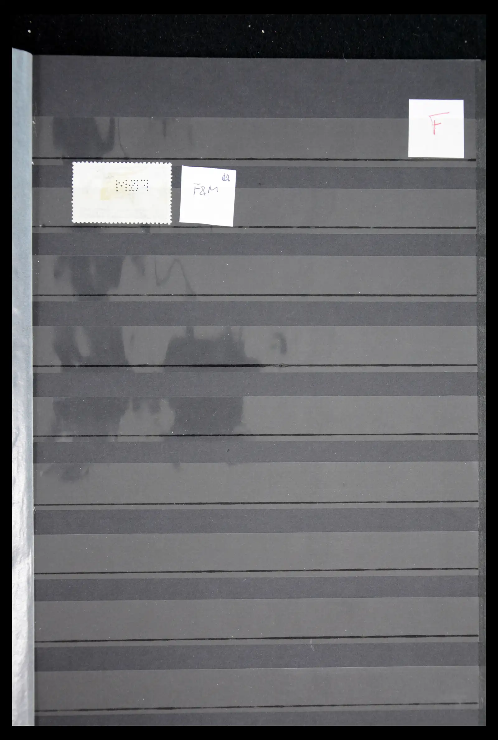 41721 0048 - Stamp collection 41721 Great Britain perfins 1900-1970.