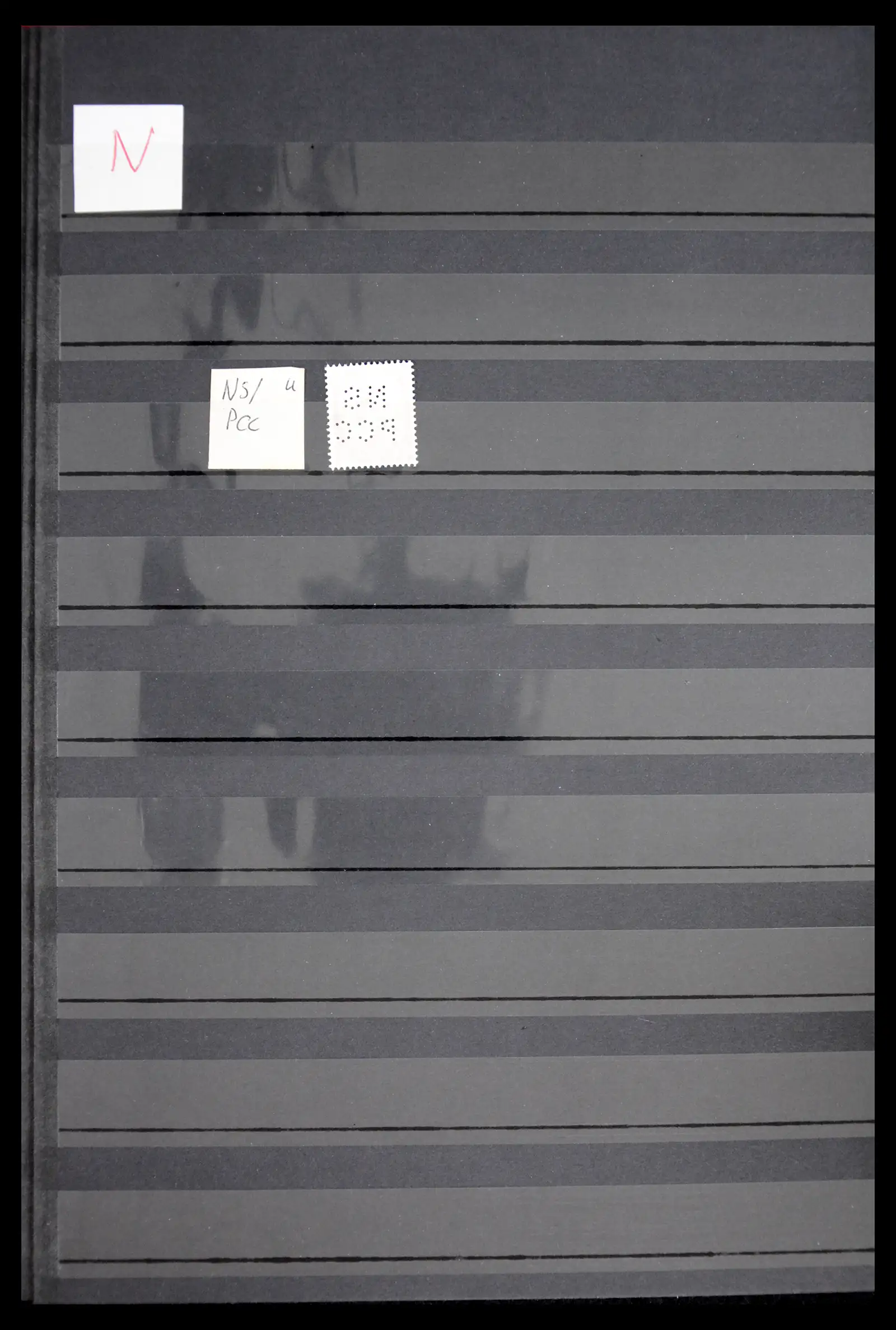 41721 0052 - Stamp collection 41721 Great Britain perfins 1900-1970.