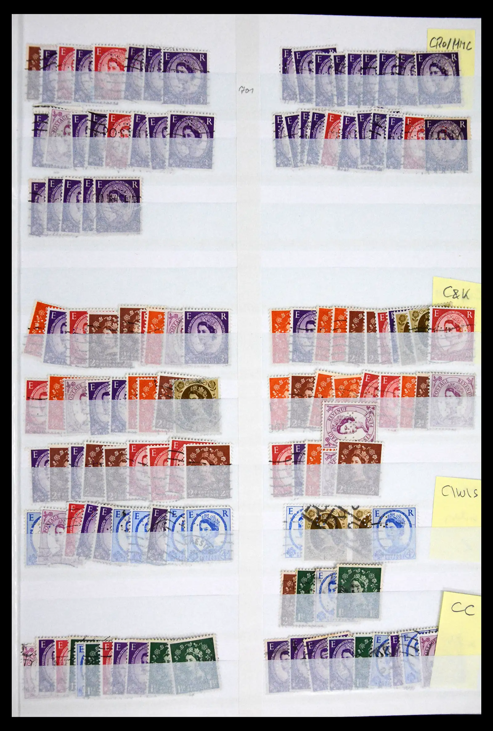 41721 0066 - Stamp collection 41721 Great Britain perfins 1900-1970.