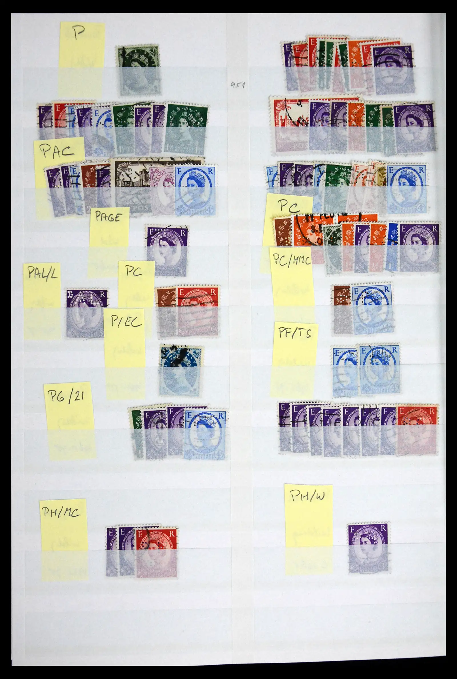 41721 0091 - Stamp collection 41721 Great Britain perfins 1900-1970.