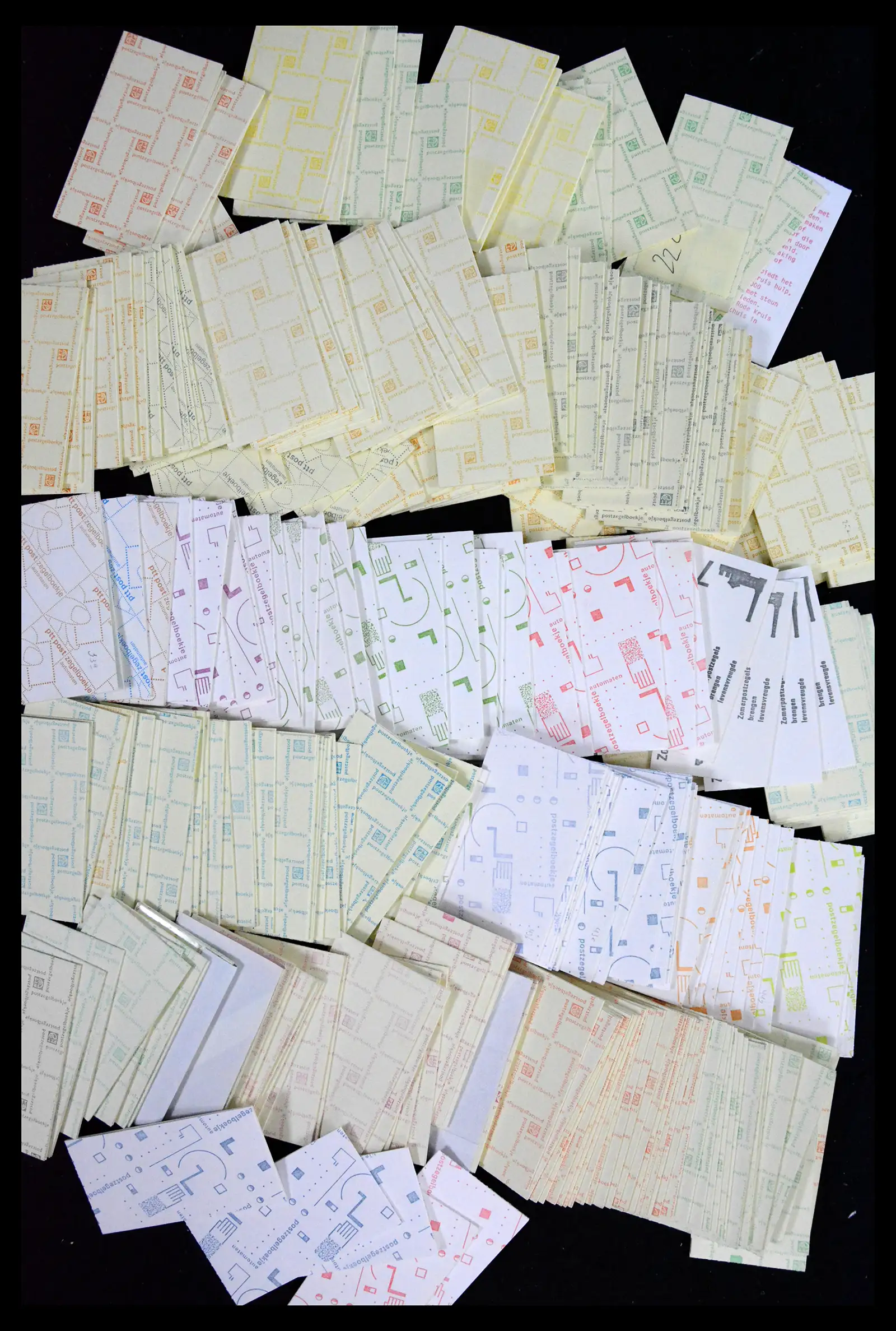 41728 0007 - Postzegelverzameling 41728 Nederland postzegelboekjes 1964-2000.