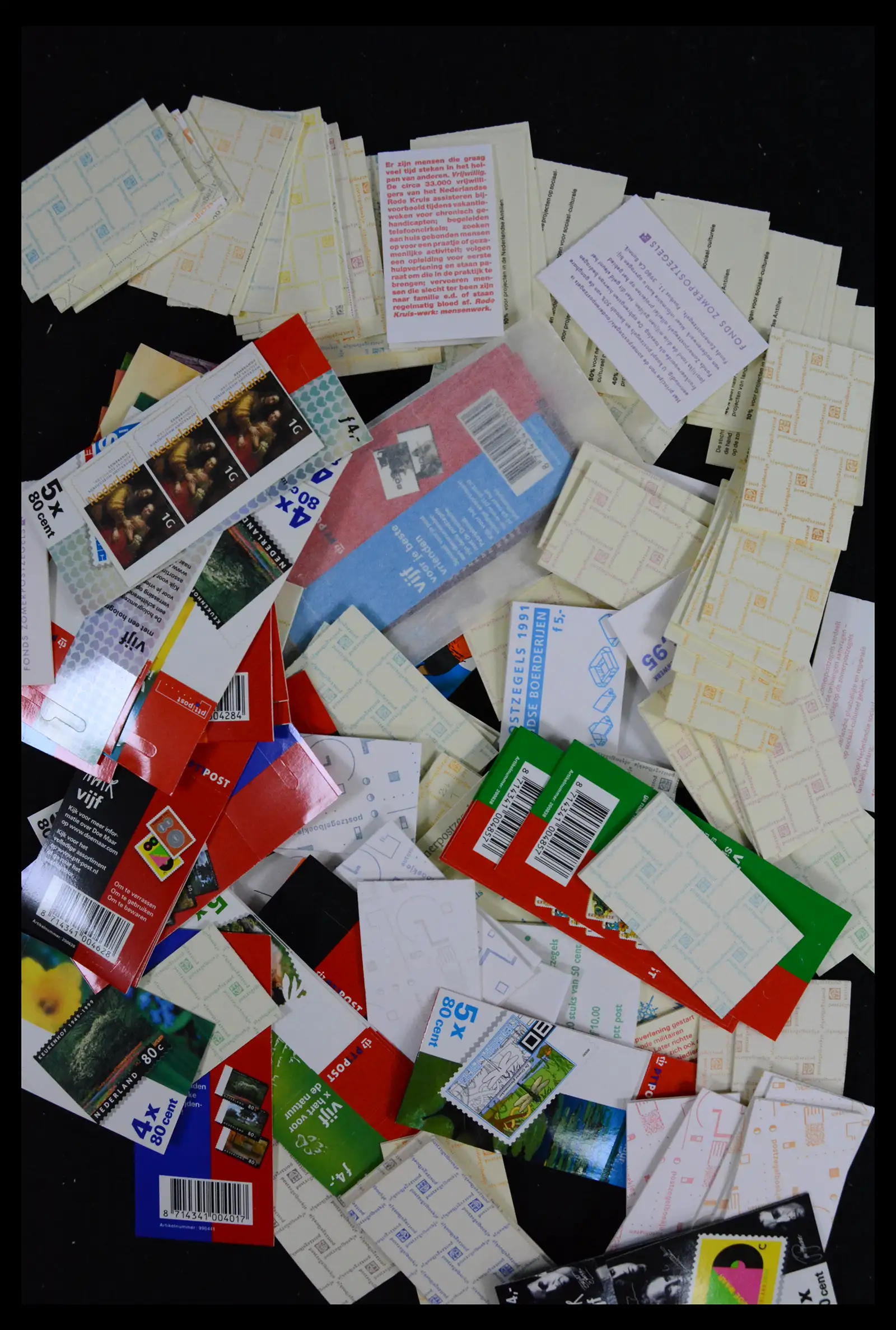 41728 0011 - Postzegelverzameling 41728 Nederland postzegelboekjes 1964-2000.
