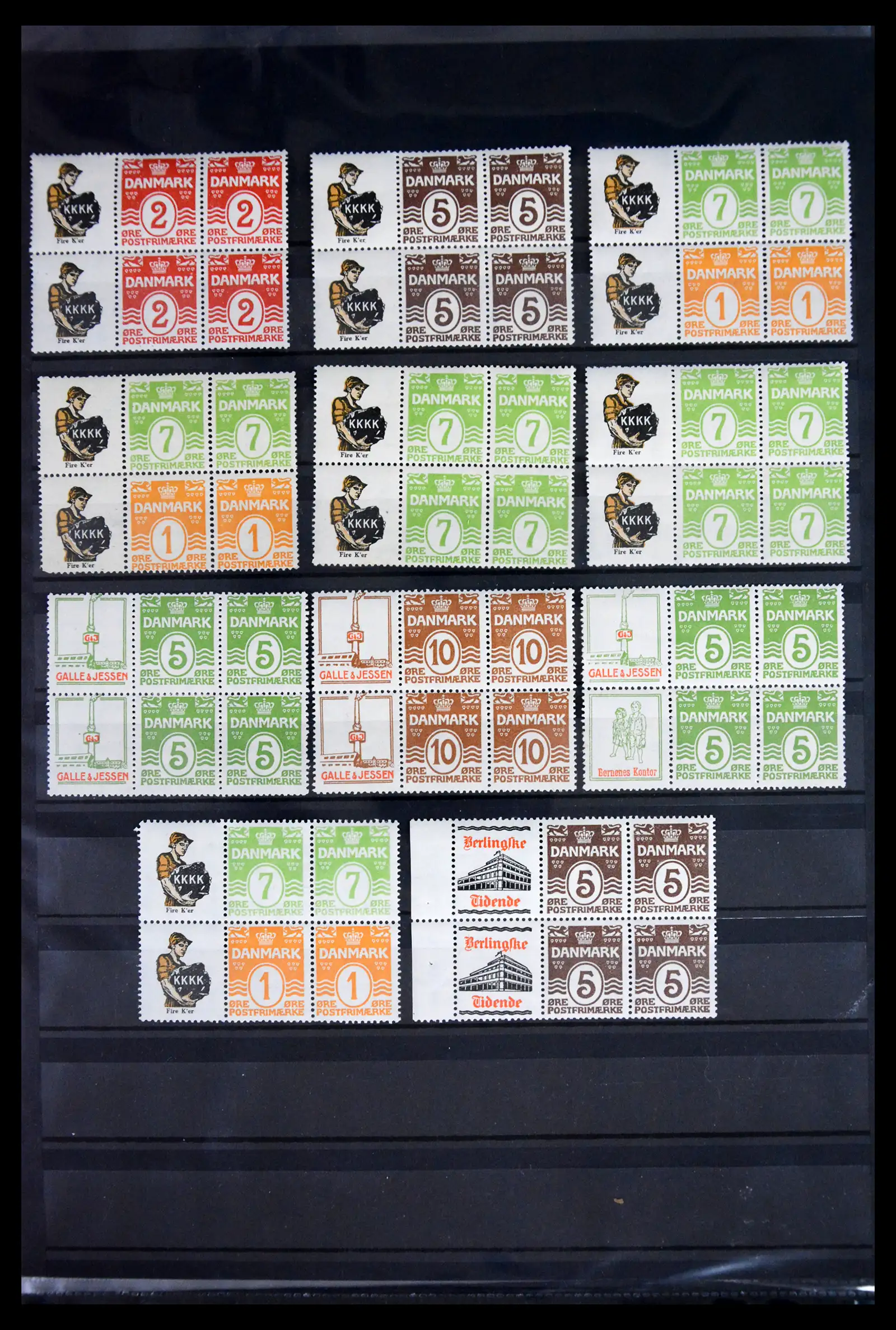 41836 0001 - Postzegelverzameling 41836 Denemarken combinaties uit boekjes 1927-1985.