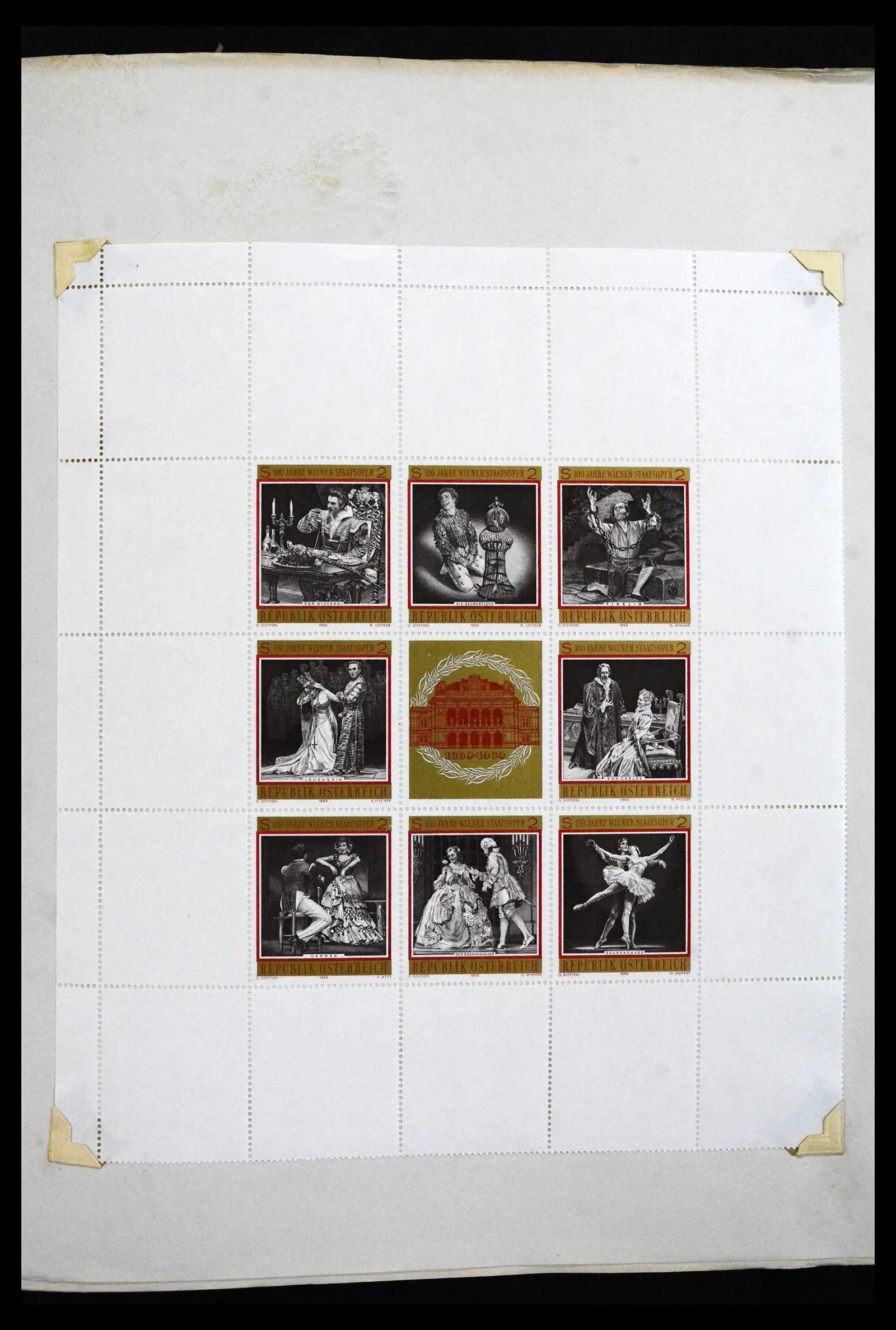 41840 0001 - Stamp collection 41840 World blocs 1925-1961.