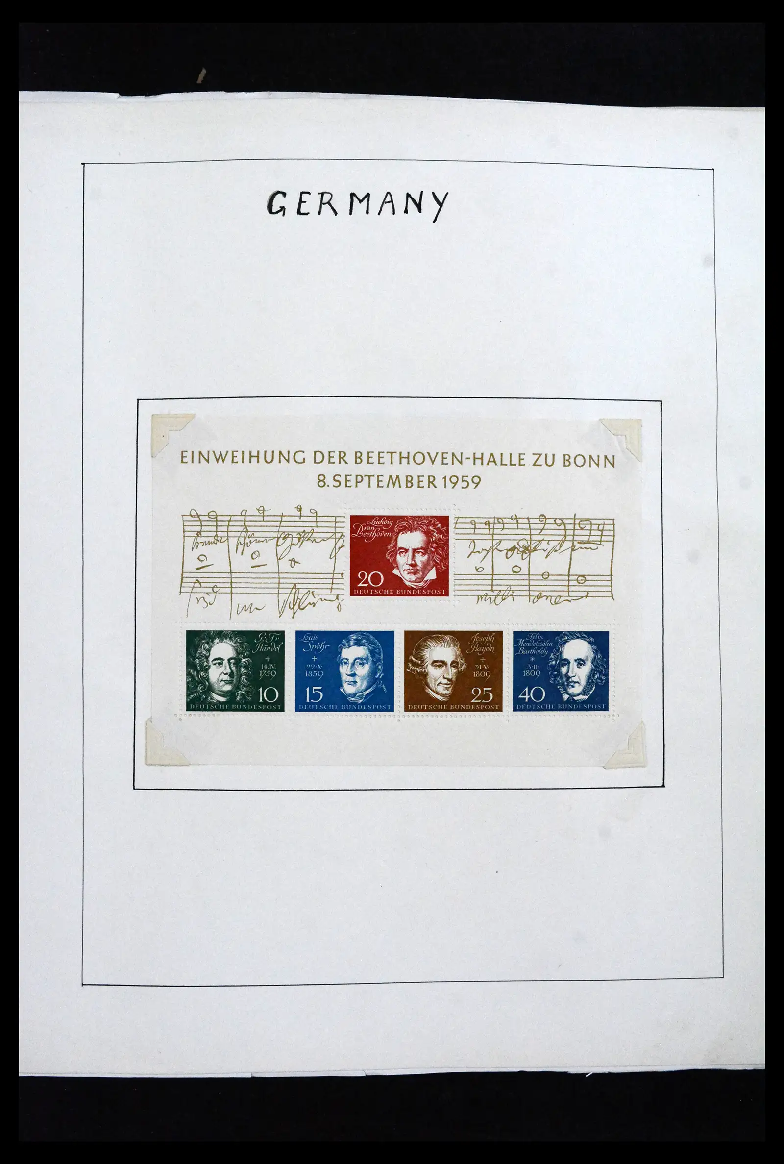 41840 0052 - Postzegelverzameling 41840 Wereld blokken 1925-1961.