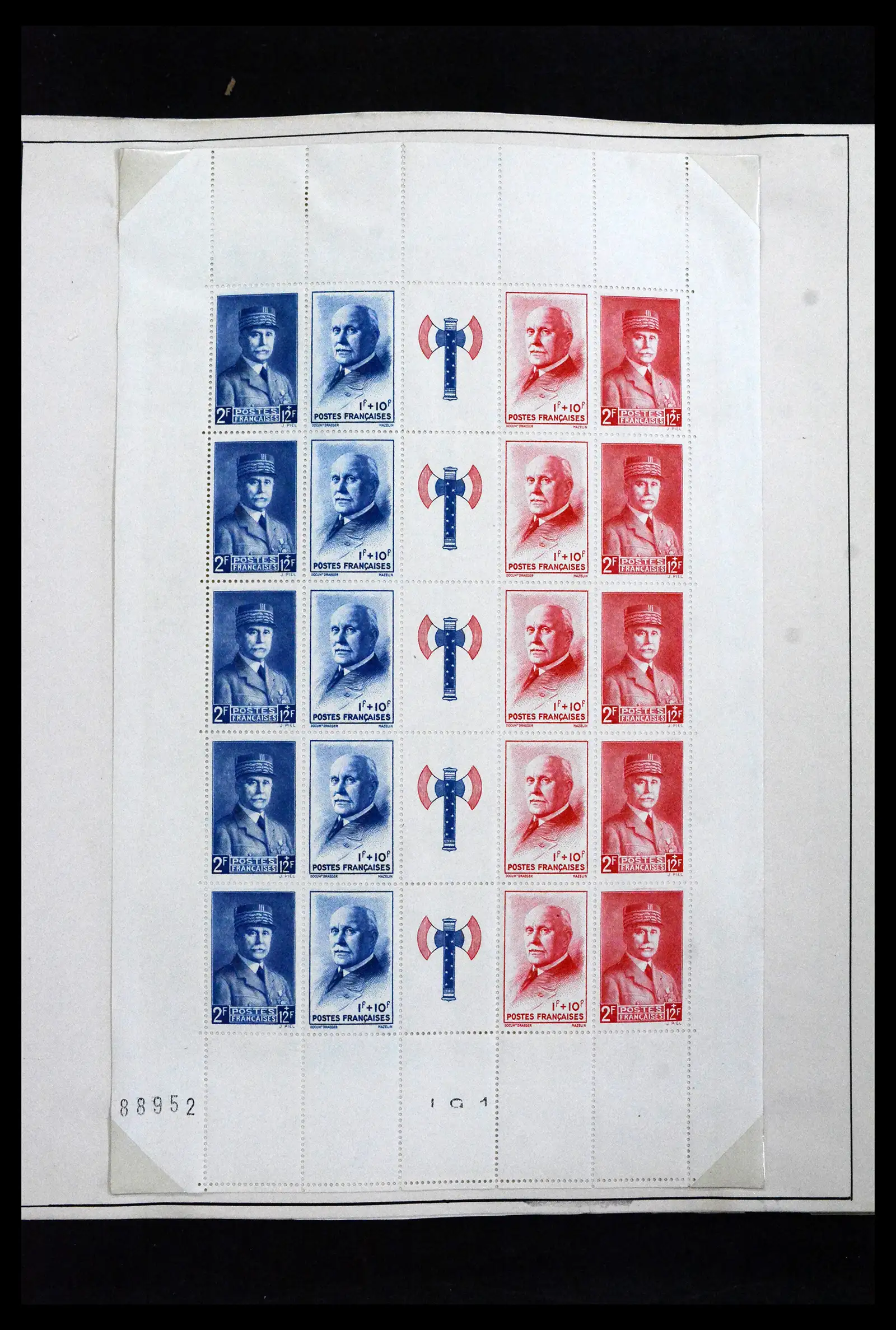 41840 0069 - Postzegelverzameling 41840 Wereld blokken 1925-1961.