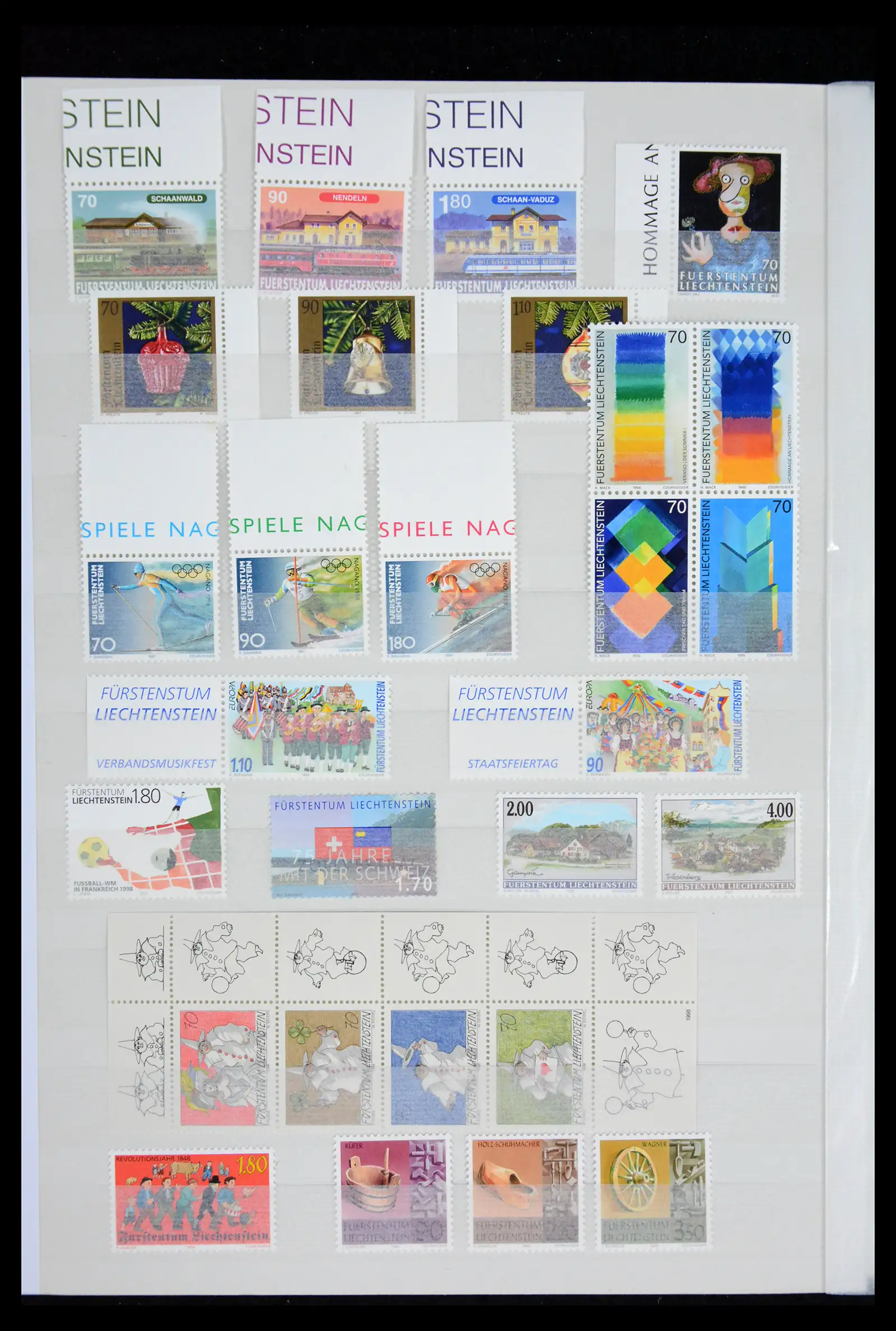 41917 0030 - Postzegelverzameling 41917 Liechtenstein 1912-2013.