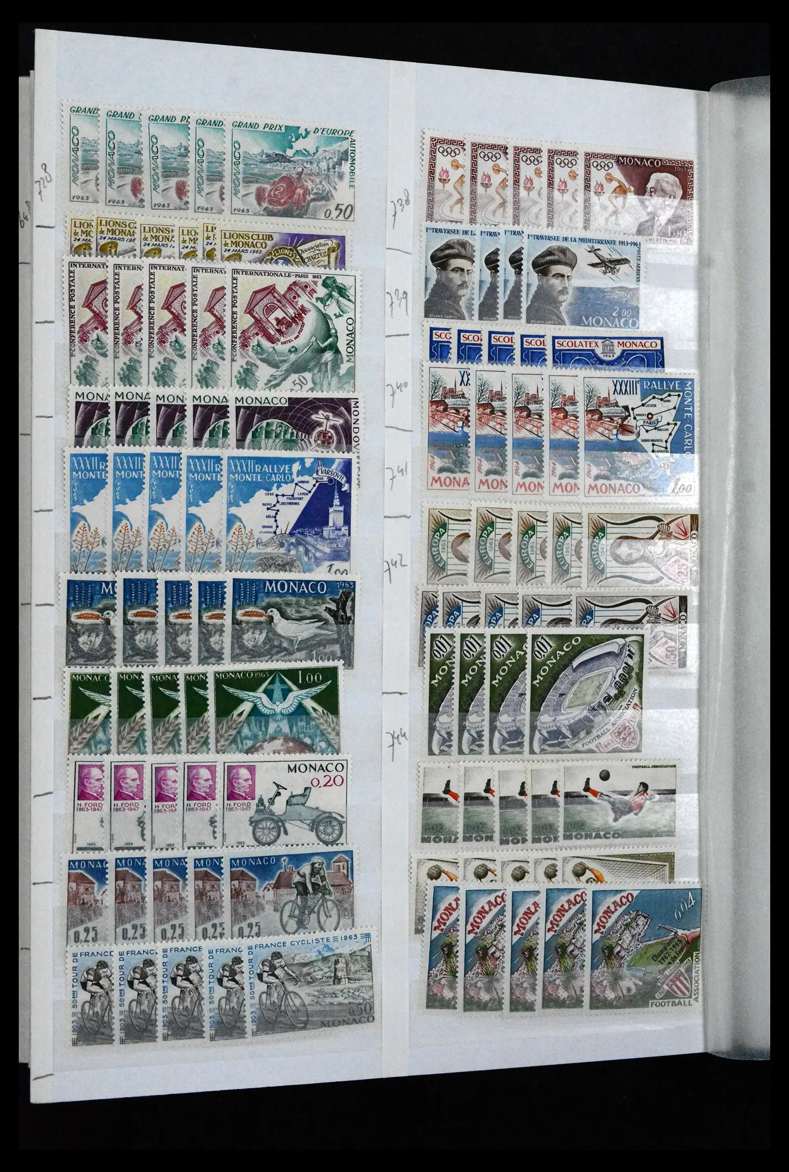 41936 0038 - Postzegelverzameling 41936 Monaco handelsvoorraad 1885-2012.