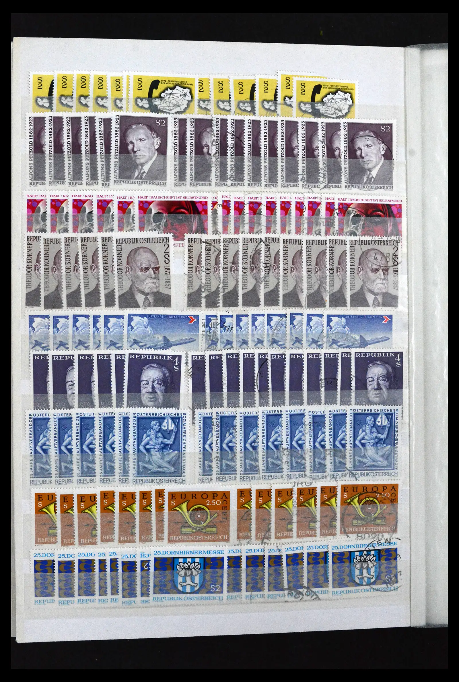41939 0026 - Postzegelverzameling 41939 Oostenrijk voorraad 1965-2001.