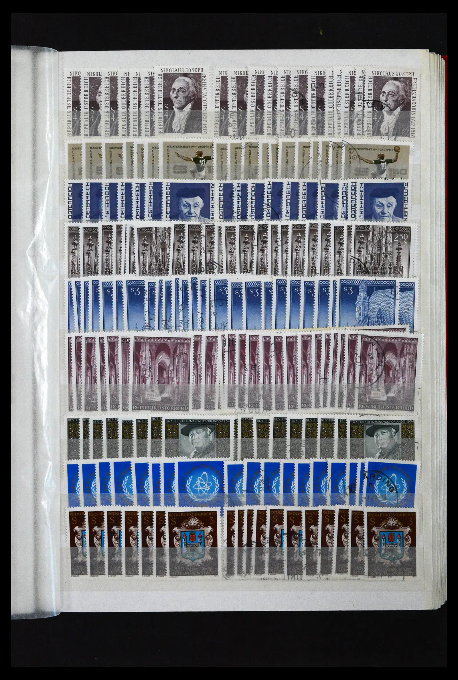 41939 0039 - Postzegelverzameling 41939 Oostenrijk voorraad 1965-2001.